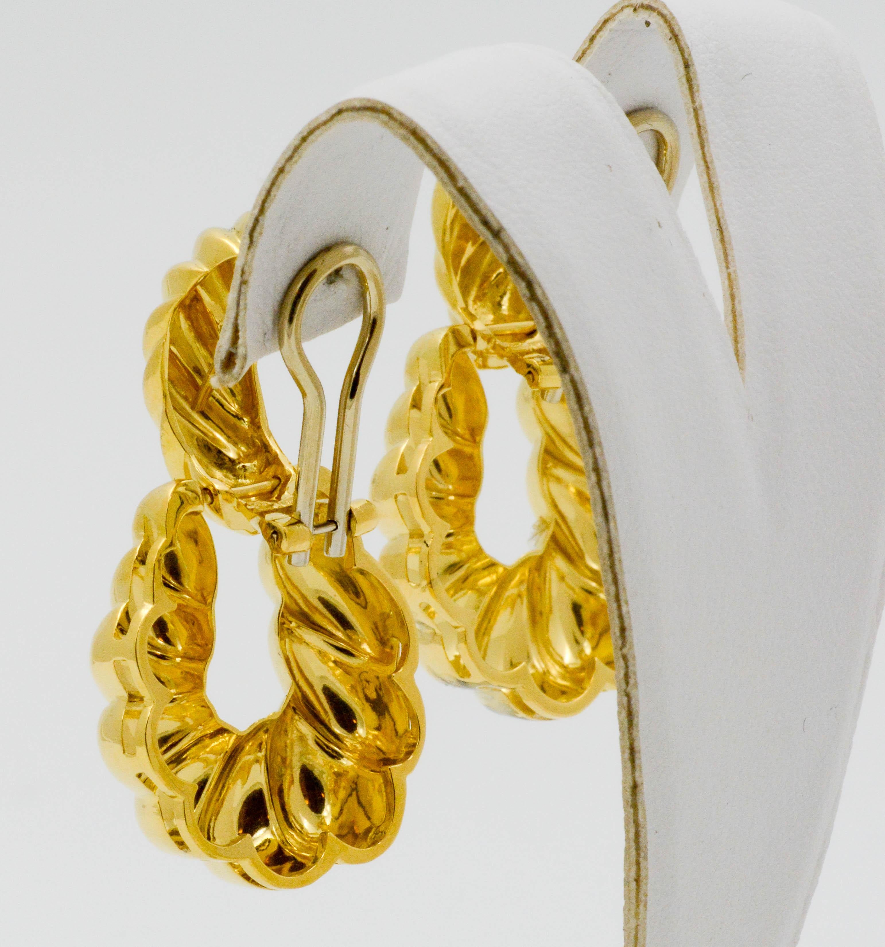 Women's 18 Karat Yellow Gold Door Knocker Clip-On Earrings