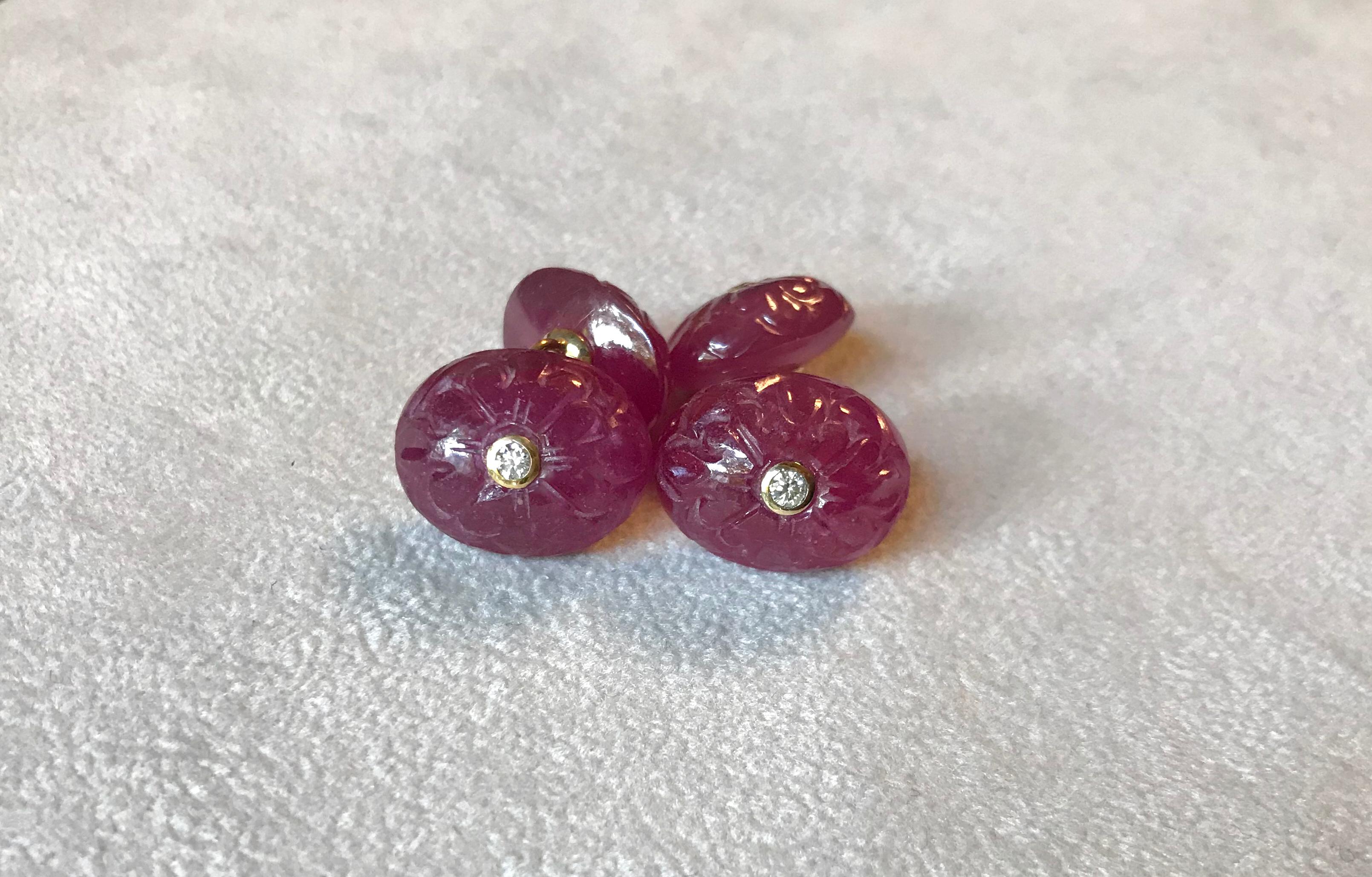 Mixed Cut 18 Karat Yellow Gold Double Hand Carved Oval Ruby Diamonds Cufflinks For Sale