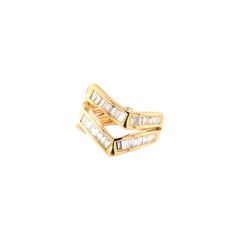 18 Karat Yellow Gold Double Row Diamond Baguette Zig Zag Ring