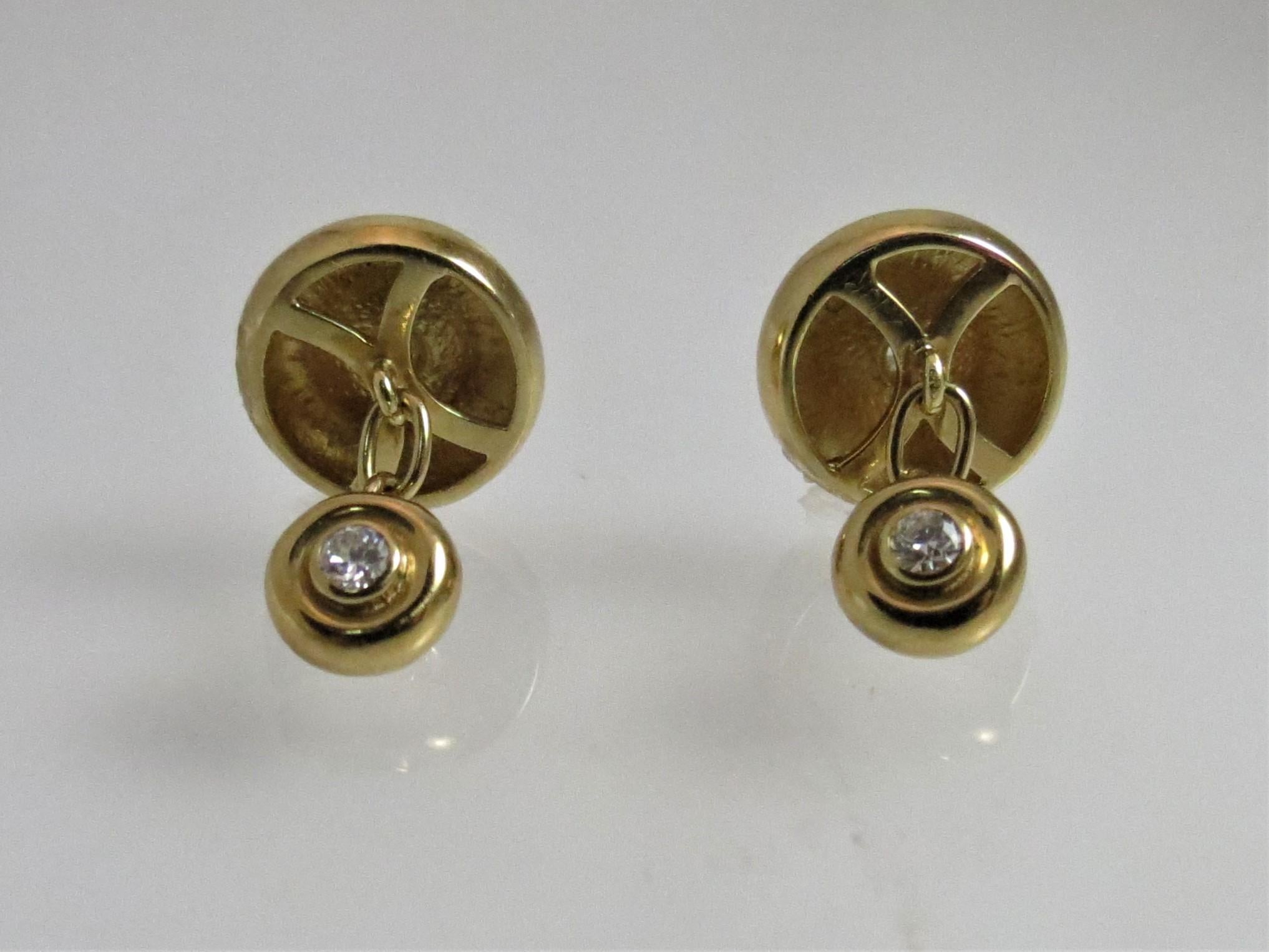 Contemporary 18 Karat Yellow Gold Double Sided Diamond Cufflinks For Sale