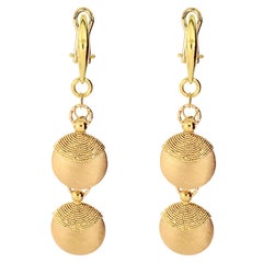 18 Karat Yellow Gold Earring