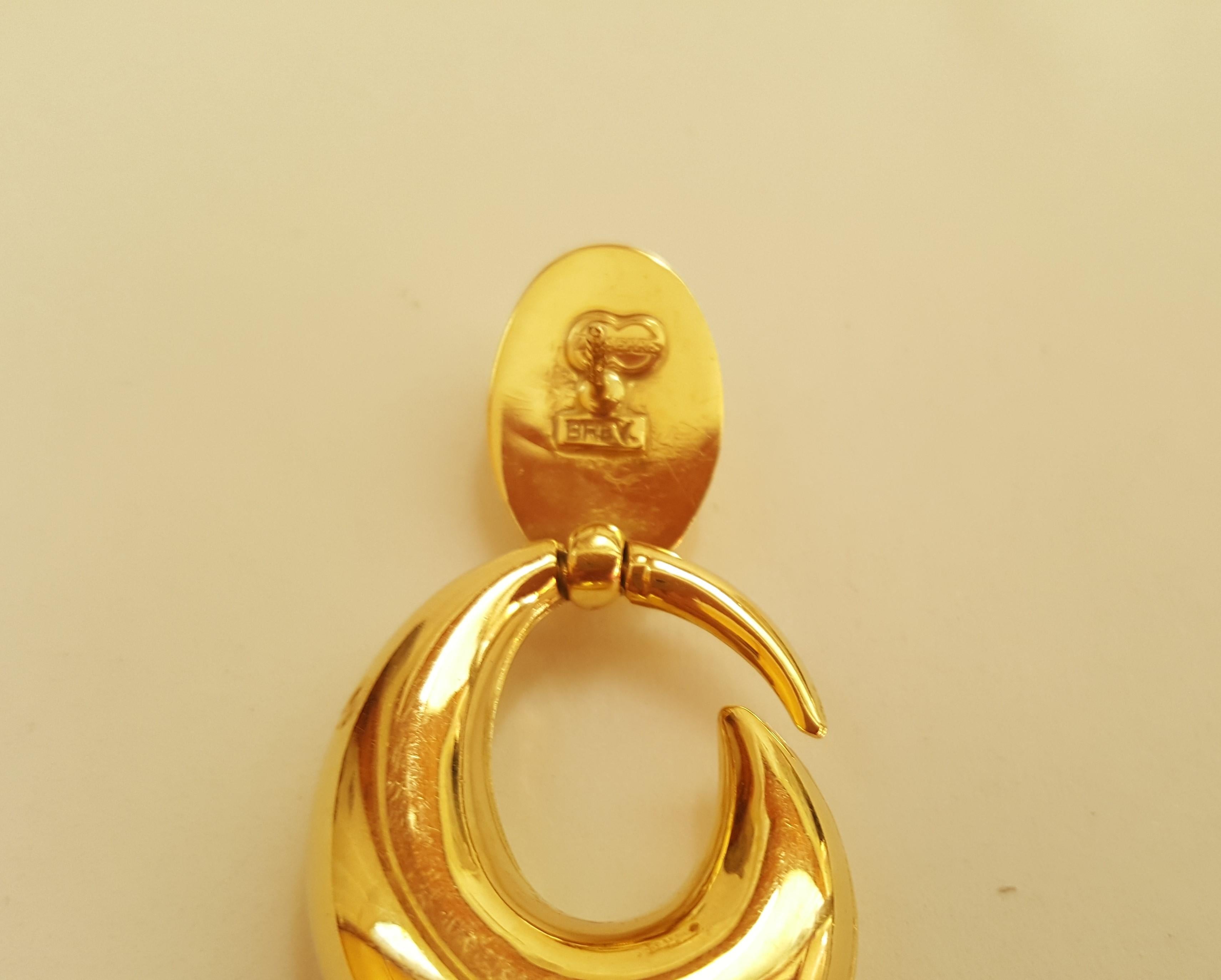 18 Karat Yellow Gold Earrings, UnoAErre Designer, Italian-Made In Good Condition For Sale In Rancho Santa Fe, CA