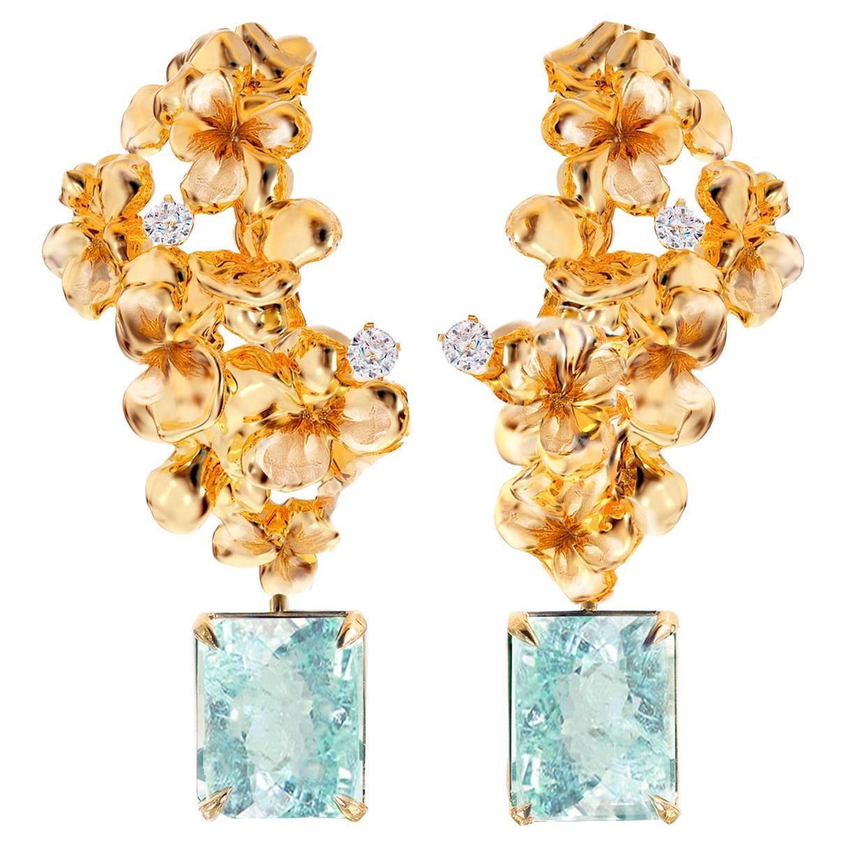 Boucles d'oreilles en or jaune 18 carats avec diamants et tourmalines Paraiba en vente
