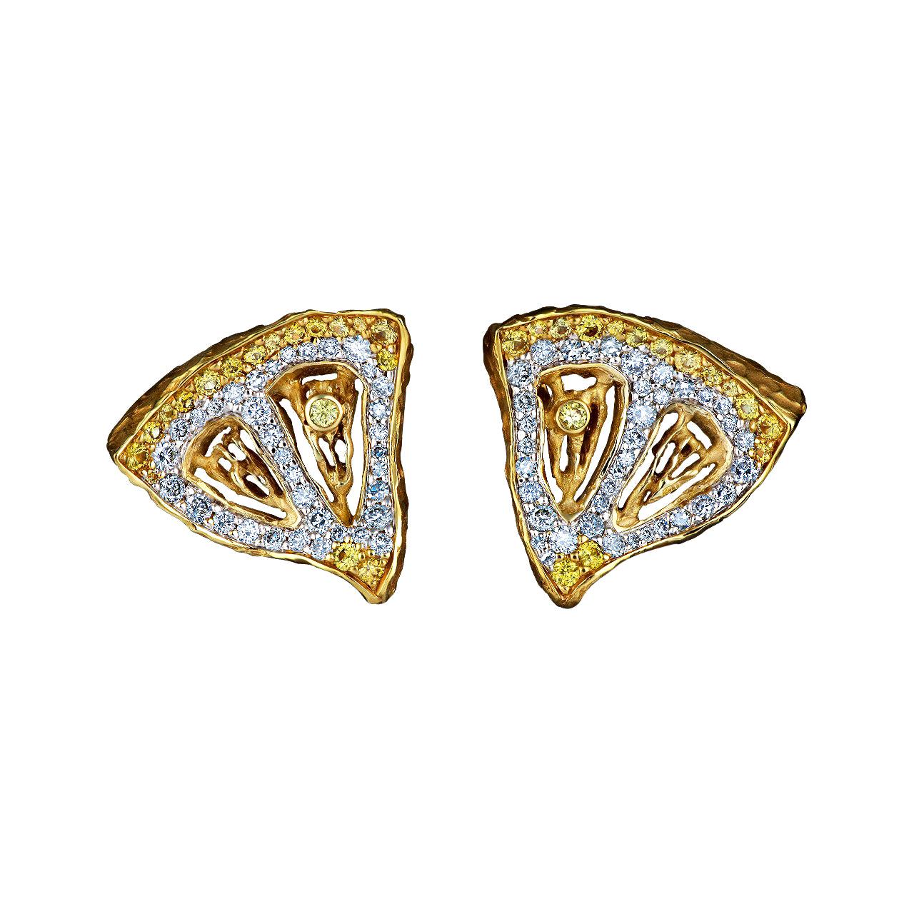18 Karat Yellow Gold Earrings with Diamonds and Yellow Sapphires For Sale