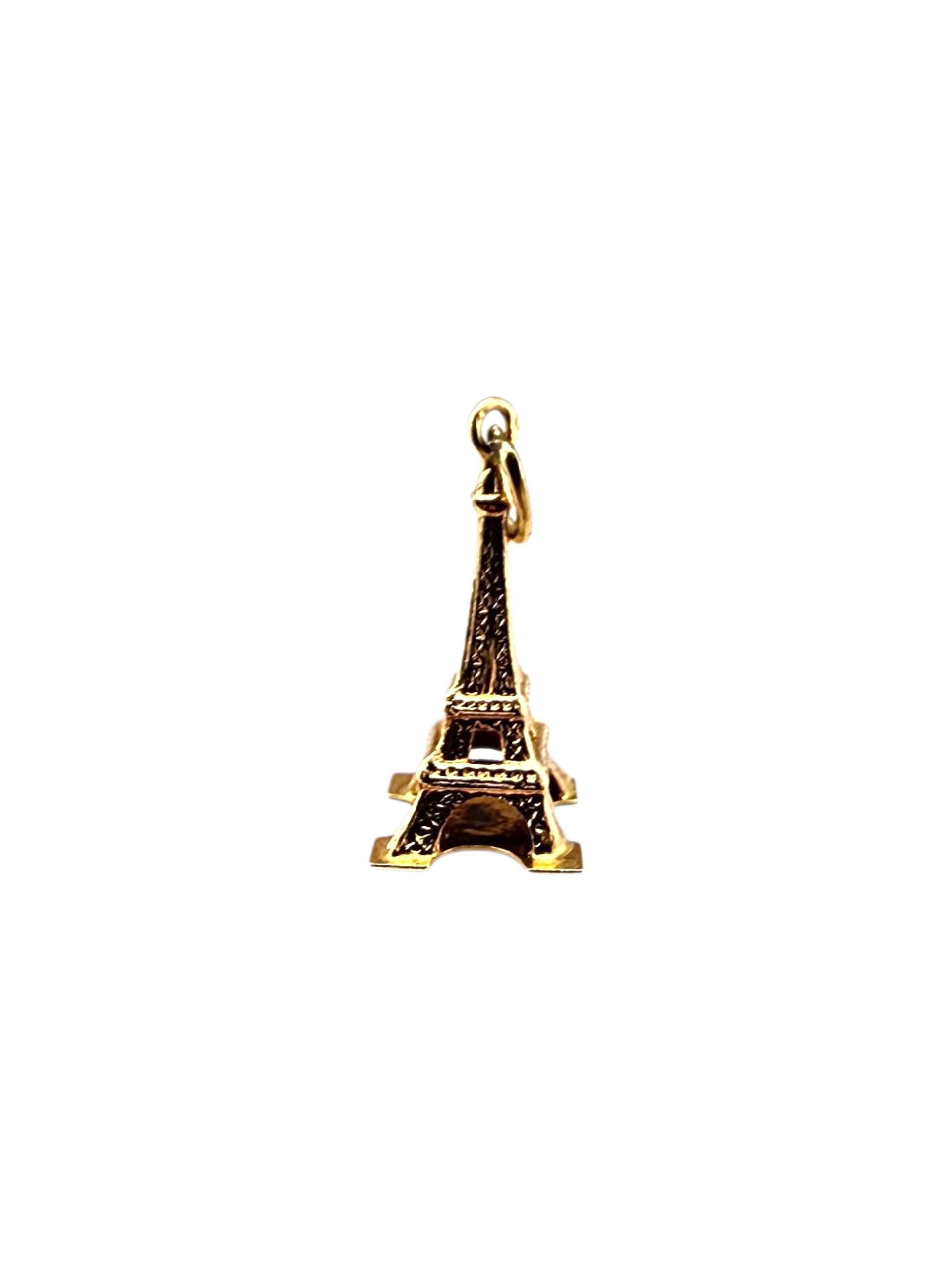 Charme Torre Eiffel in oro giallo 18 carati.

Questo charm in oro giallo 18 carati con Torre Eiffel risplende di dettagli intricati, un segno chic dello stile parigino che porta romanticismo ed eleganza nella tua collezione.

Marchio di garanzia: