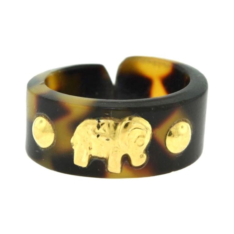 18 Karat Yellow Gold Elephant on Tiger Eye Flexible Band Ring For Sale