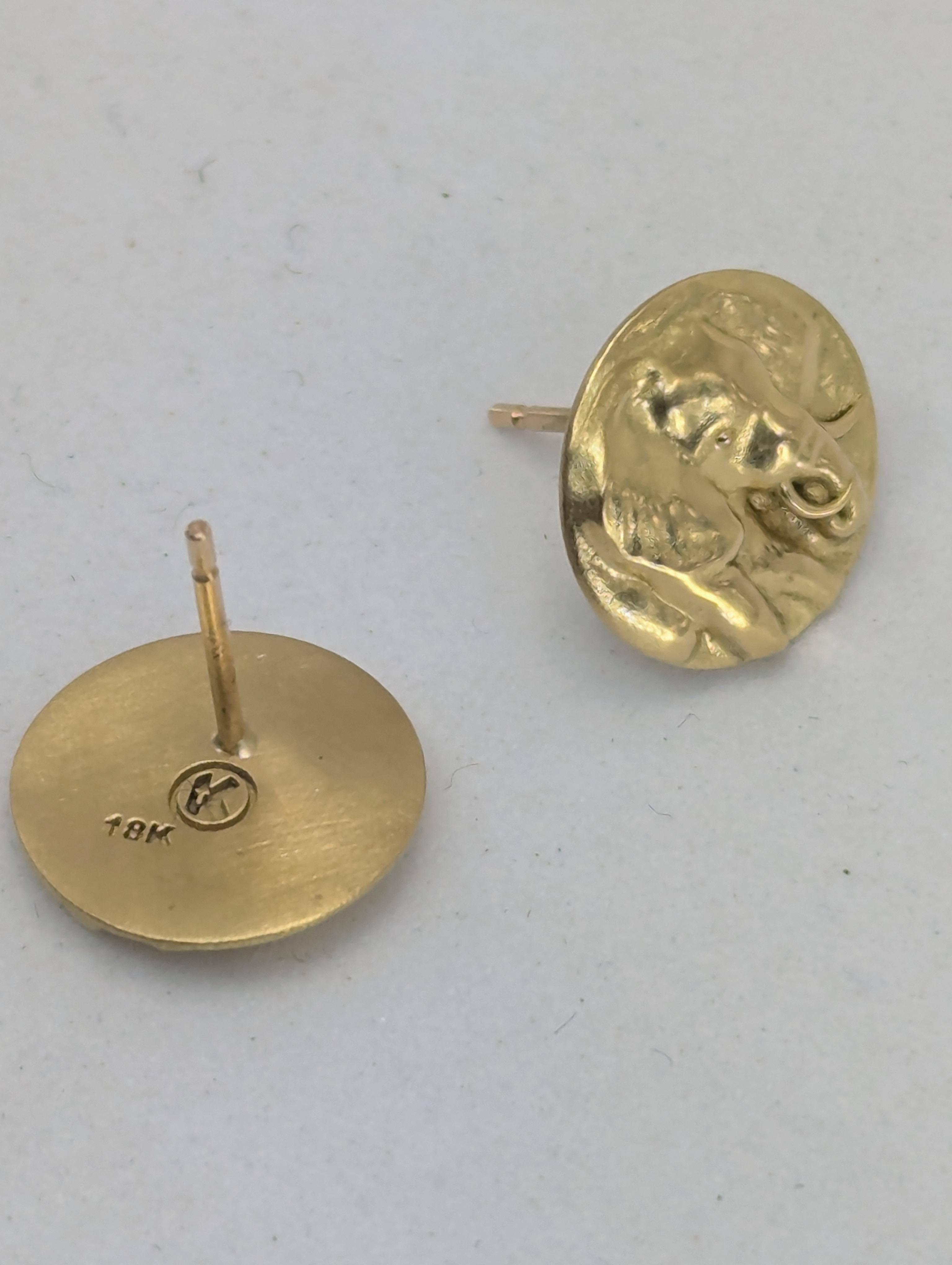 18 Karat Gelbgold Elefanten-Ohrstecker im Zustand „Neu“ im Angebot in New York, NY