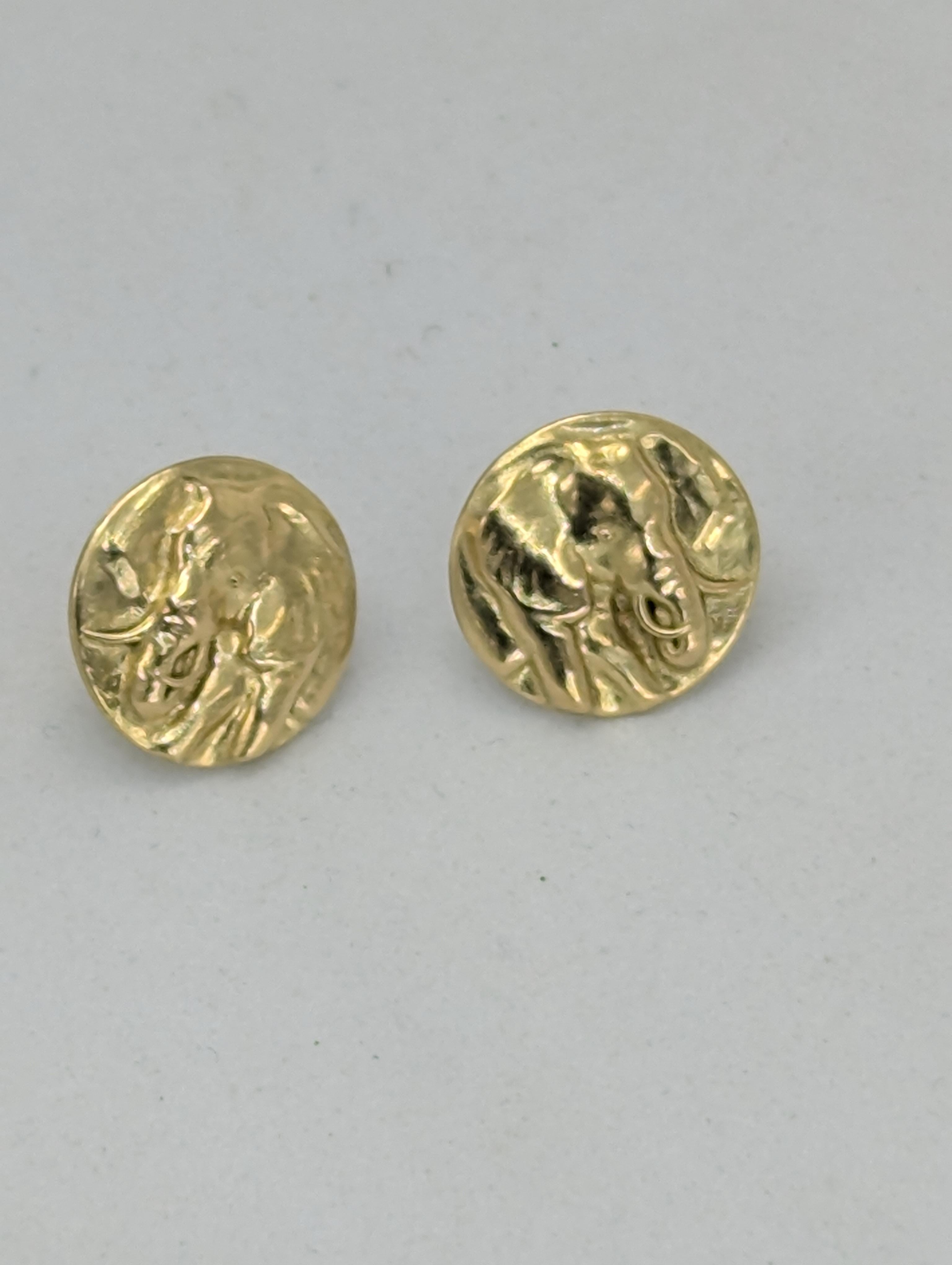 18 Karat Gelbgold Elefanten-Ohrstecker im Angebot 1