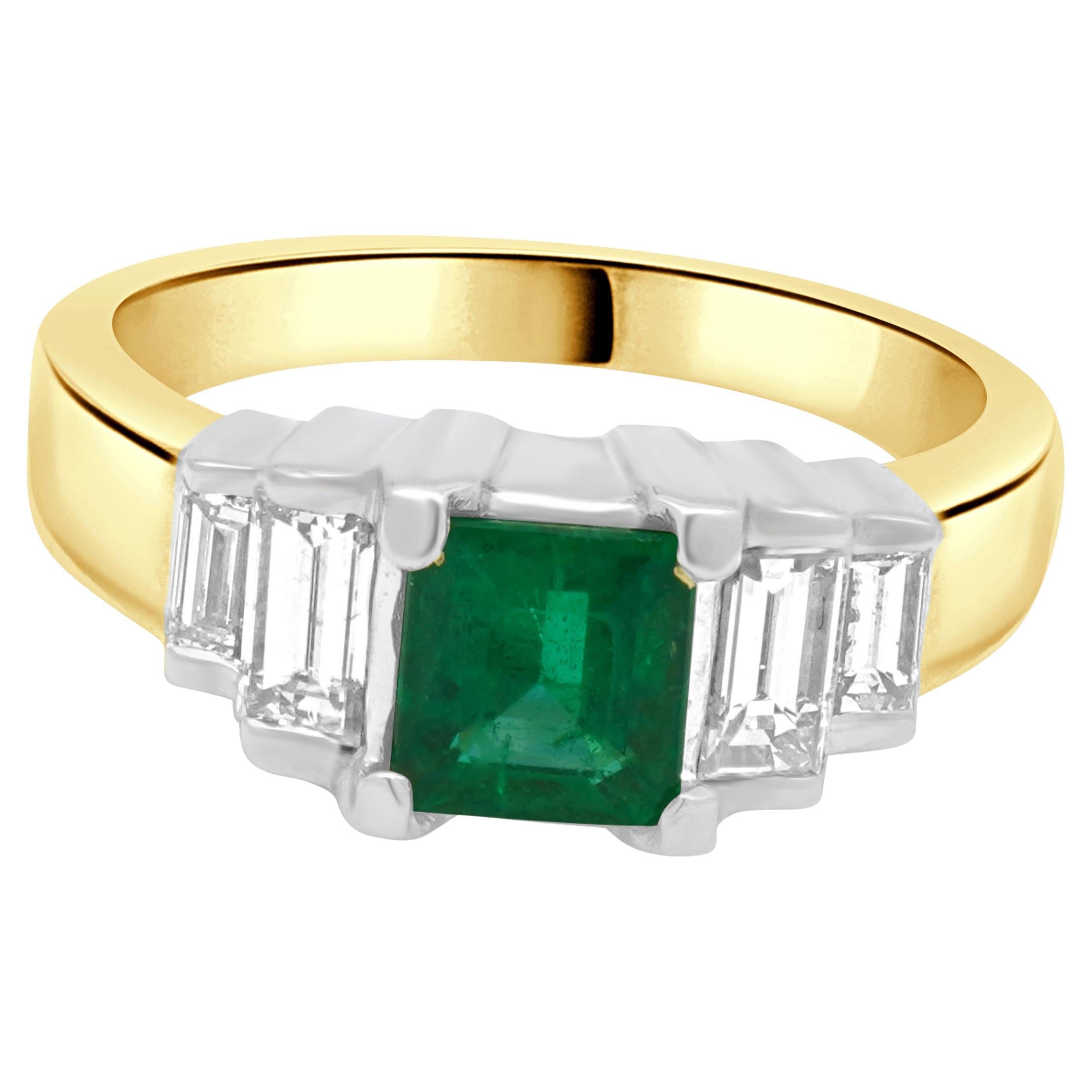 Bague baguette en or jaune 18 carats avec émeraude et diamant