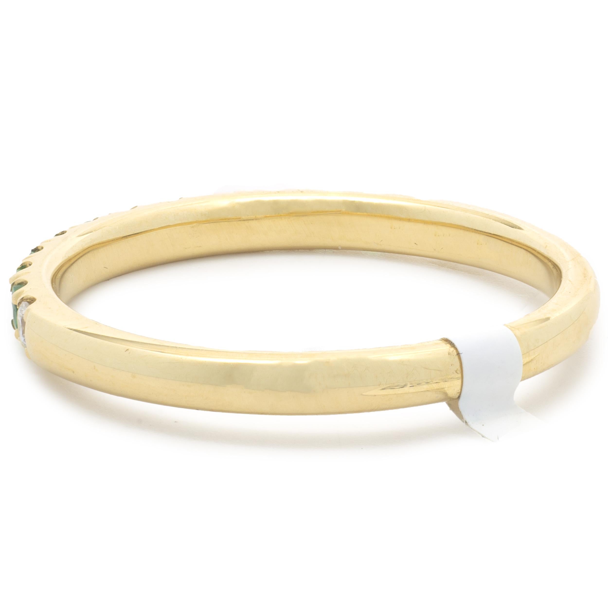 18 Karat Gelbgold Smaragd- und Diamantband im Zustand „Hervorragend“ im Angebot in Scottsdale, AZ