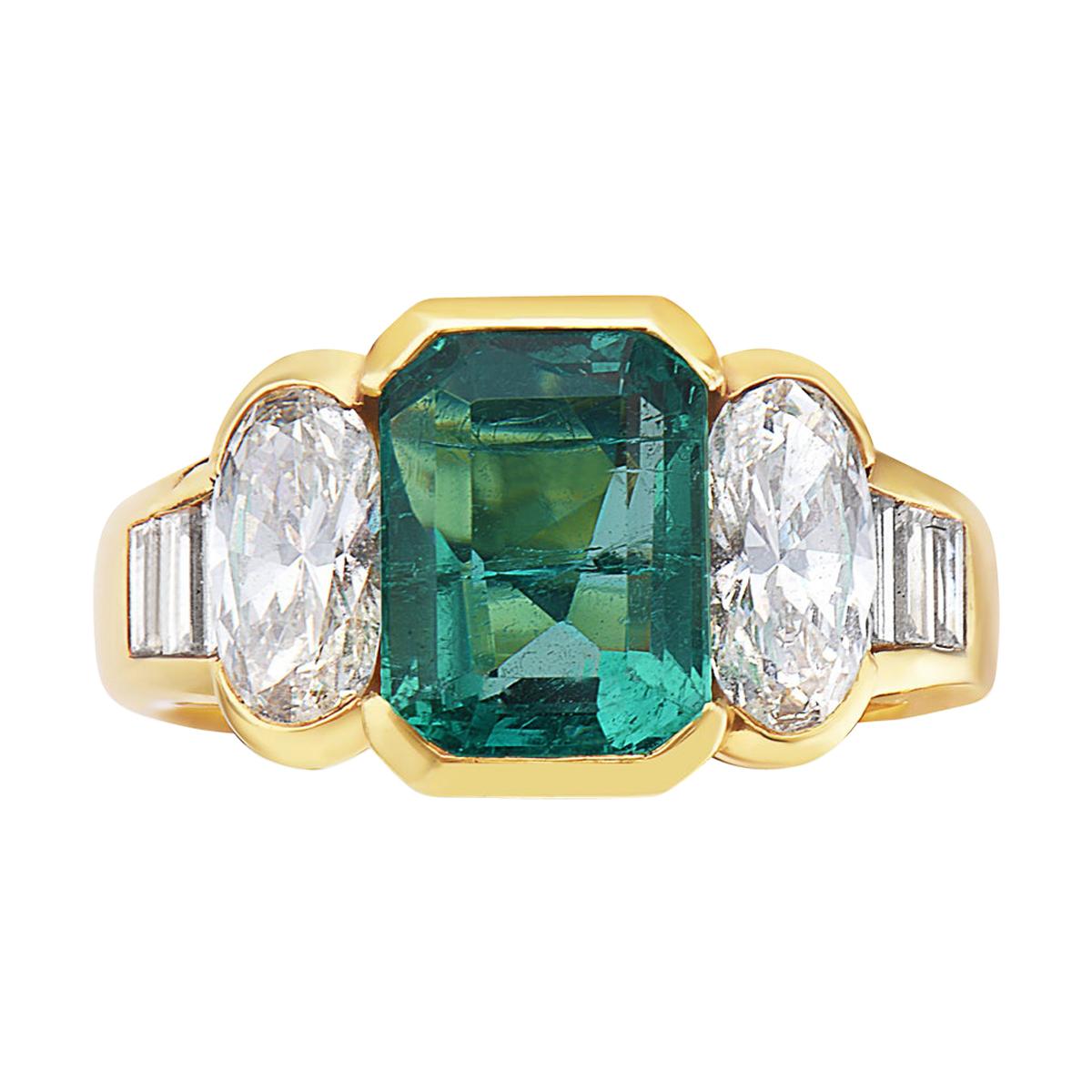 18 Karat Yellow Gold Emerald and Diamond Cocktail Ring For Sale