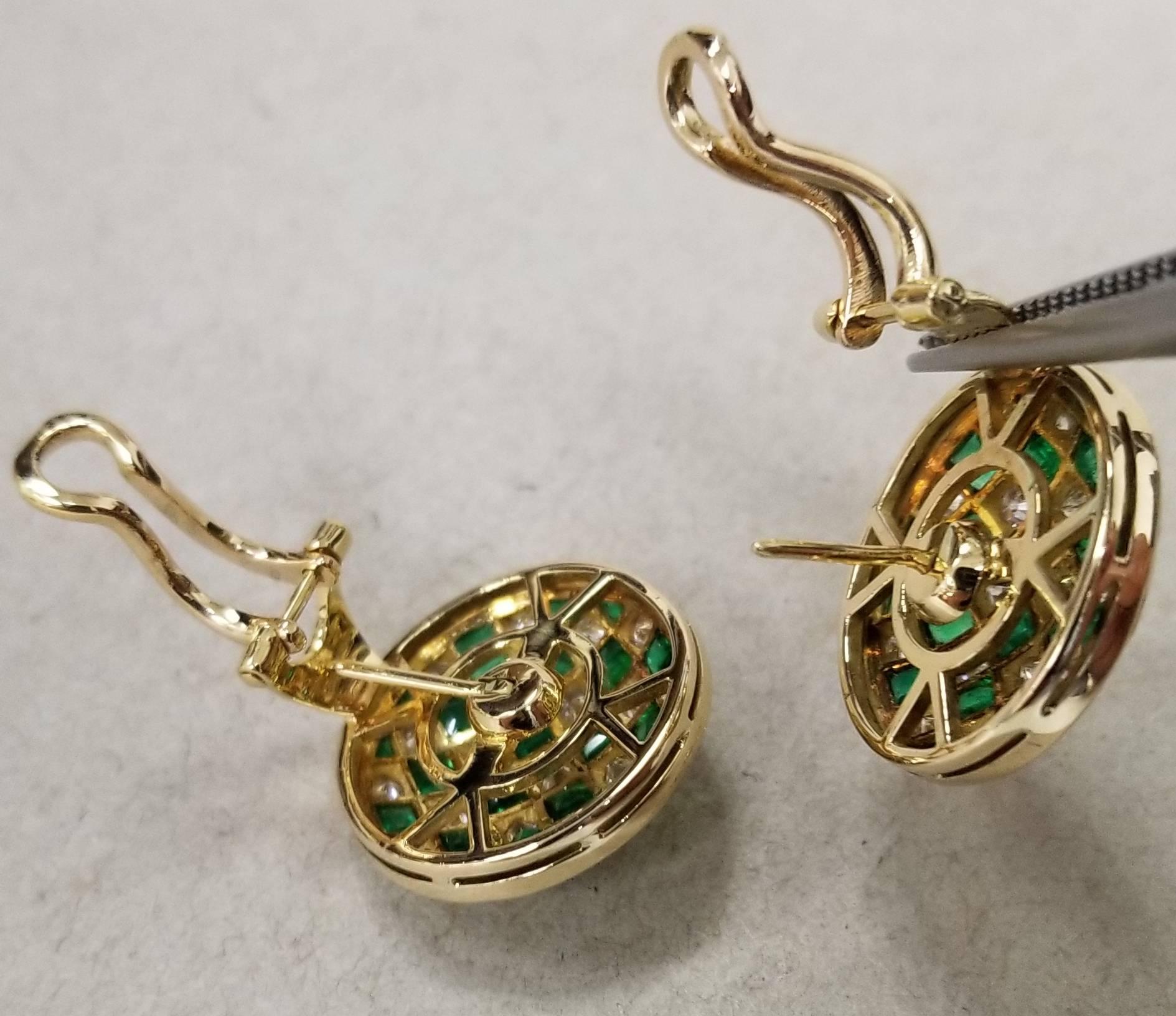 Asscher Cut 18 Karat Yellow Gold Emerald and Diamond Domed 