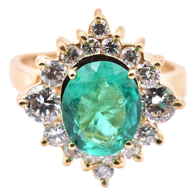 18 Karat Yellow Gold Emerald and Diamond Ring For Sale at 1stDibs