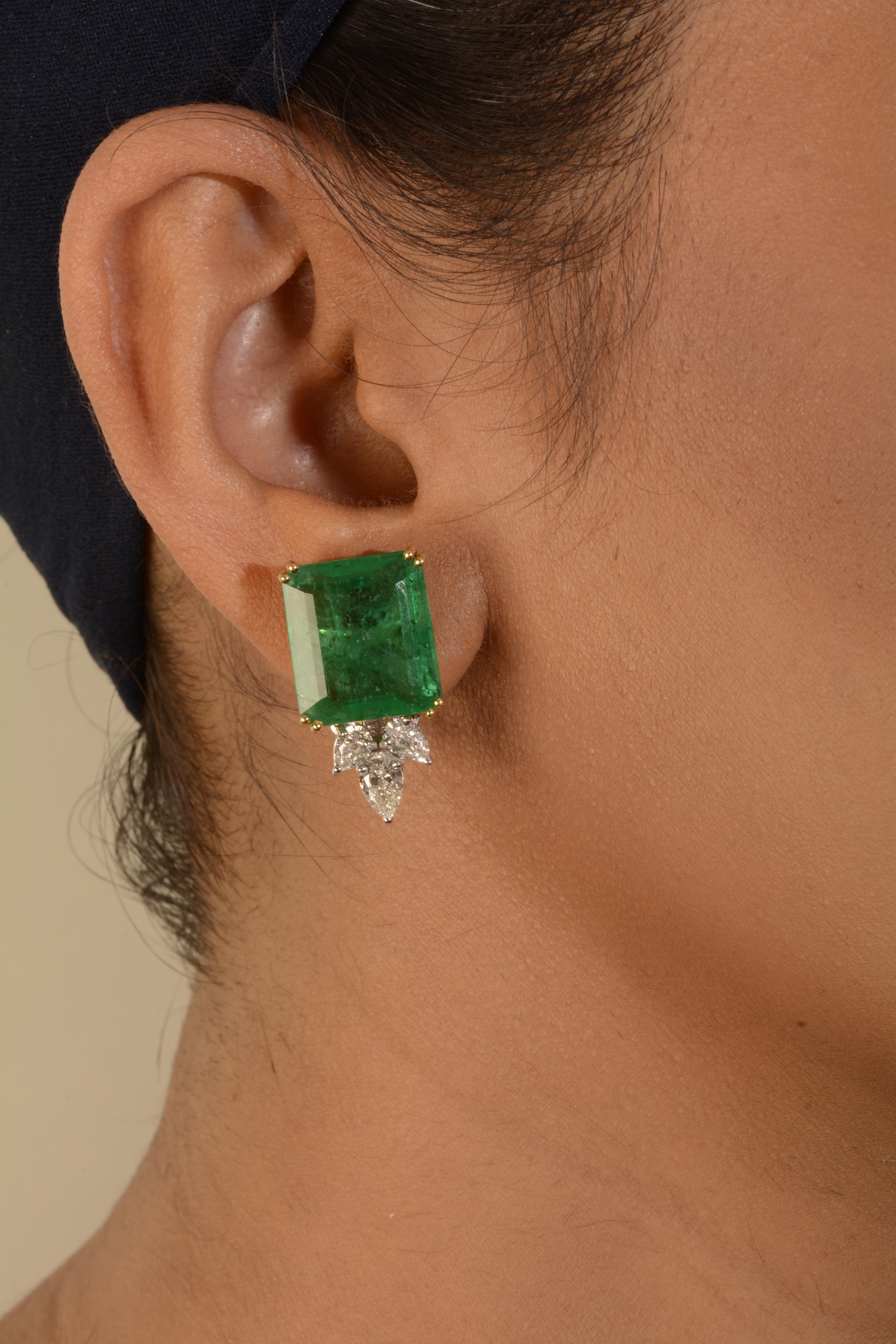 Mixed Cut 18 Karat Yellow Gold Emerald and Diamond Stud Earrings For Sale