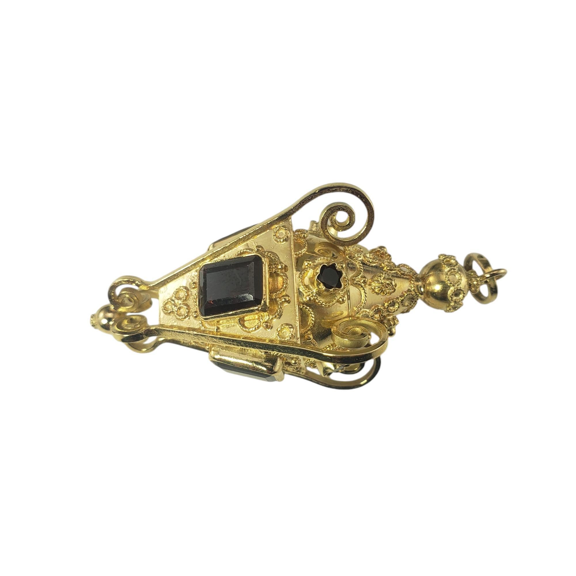 Contemporain Pendentif en or jaune 18 carats orné d'émeraudes et de grenats #19516 en vente