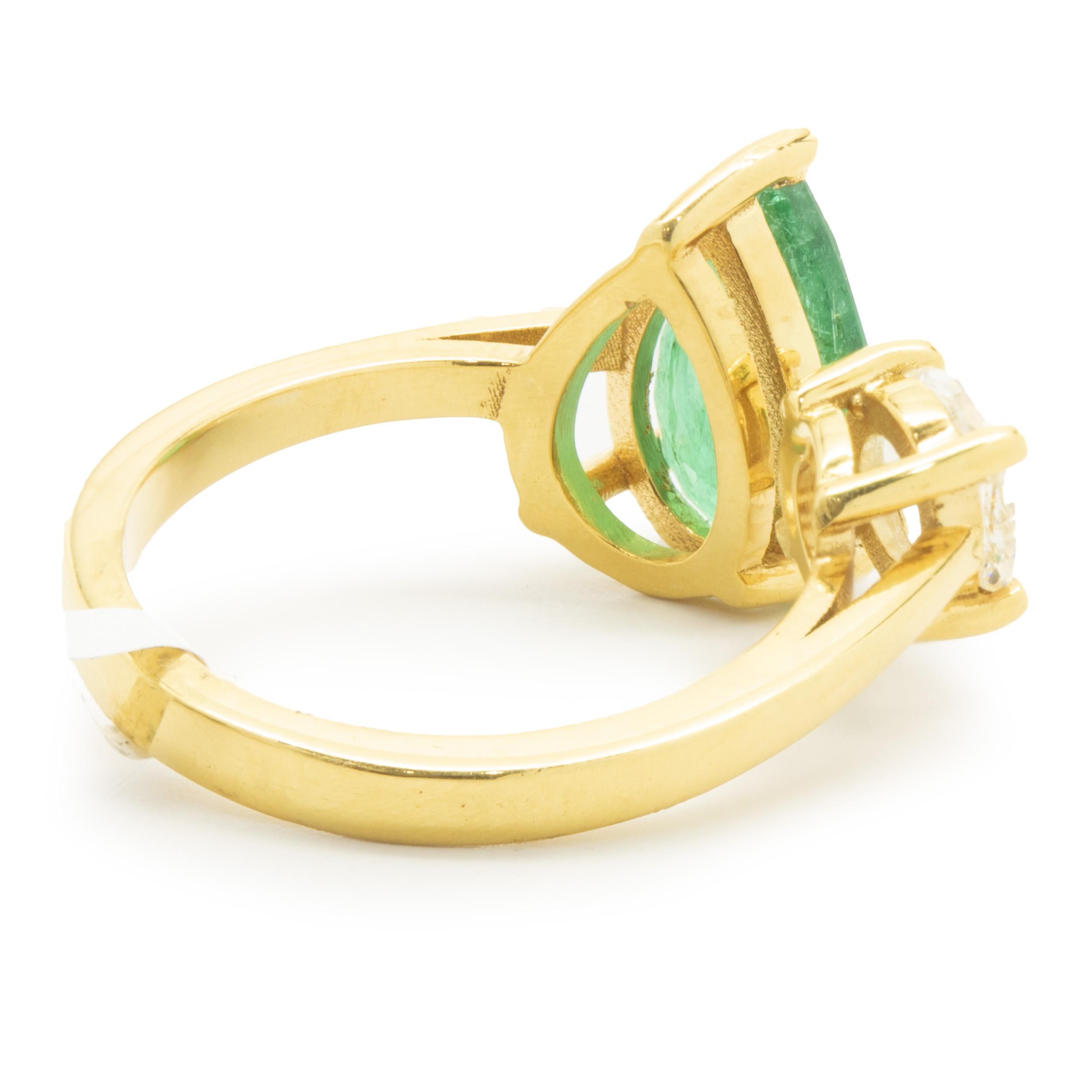 18 Karat Yellow Gold Emerald and Rose Cut Diamond Dual Ring In Excellent Condition For Sale In Scottsdale, AZ
