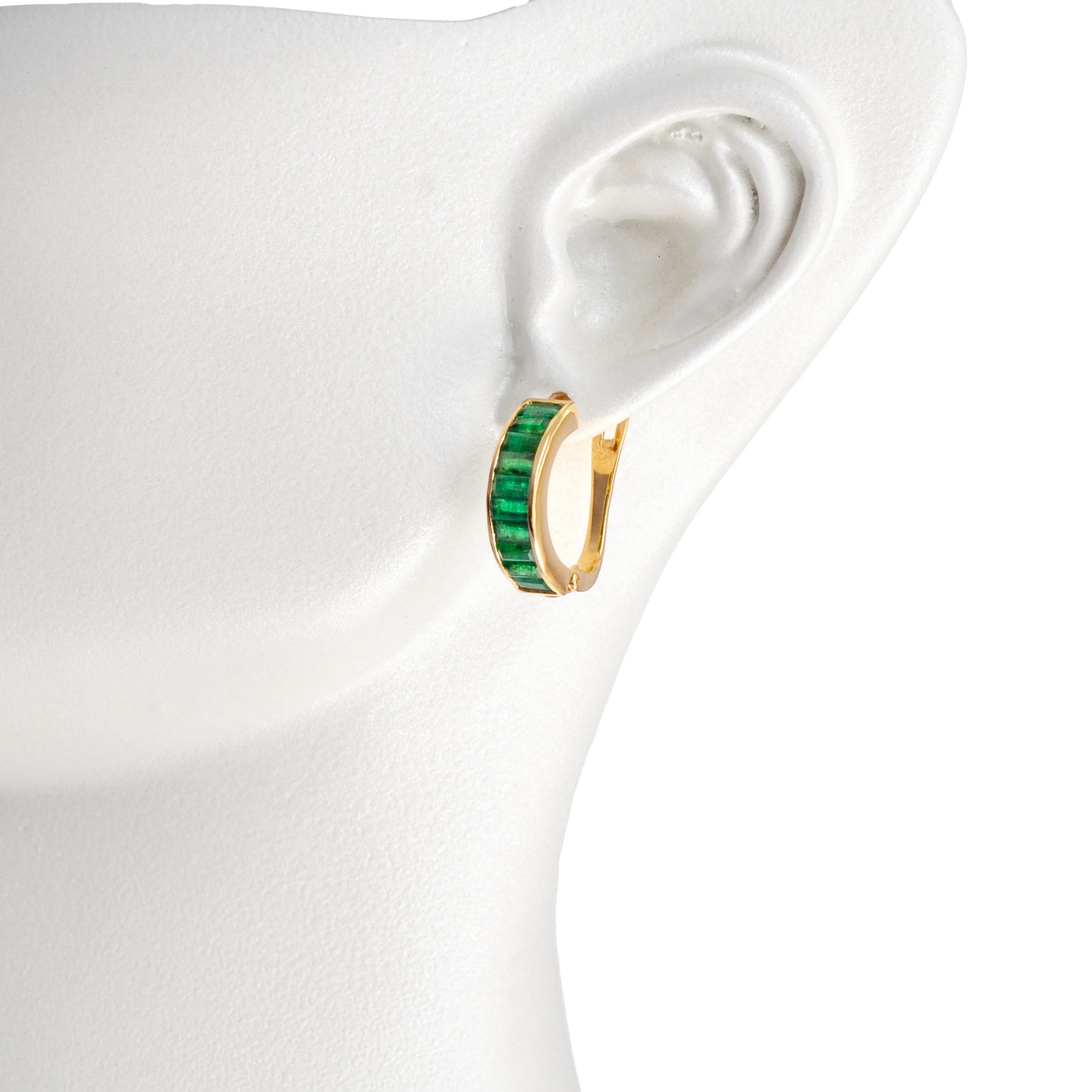 Contemporary 18 Karat Yellow Gold Emerald Baguette Cut Half-Hoop Earrings For Sale