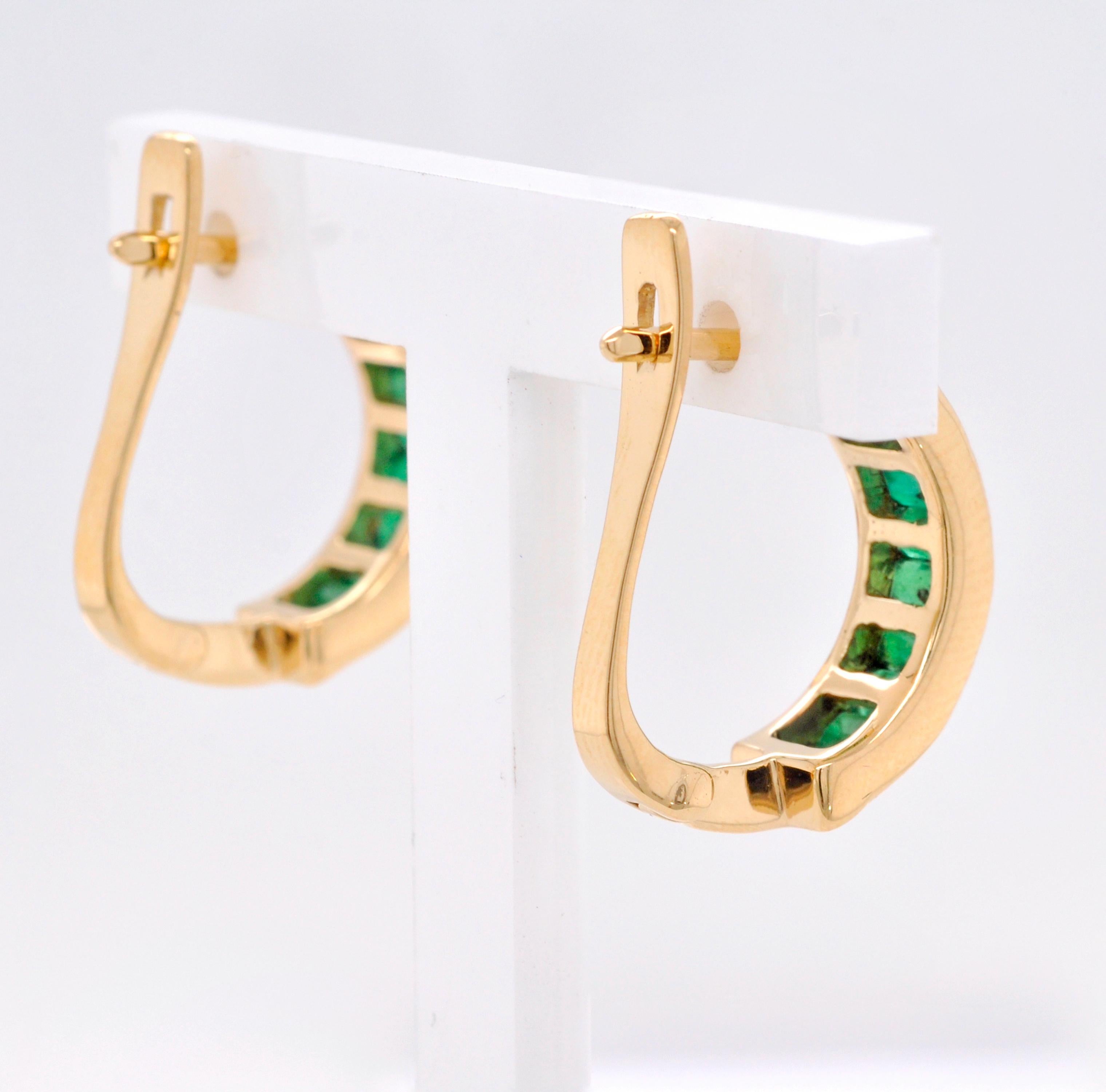 18 Karat Yellow Gold Emerald Baguette Cut Half-Hoop Earrings For Sale 1