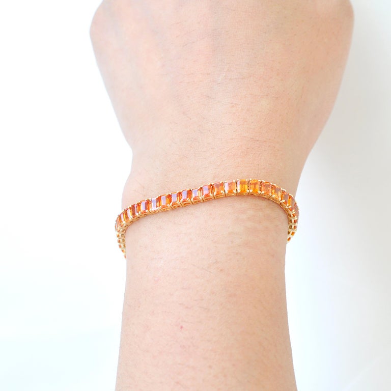 18 Karat Yellow Gold EmeraldCut Yellow Sapphire Gradient Tennis Line