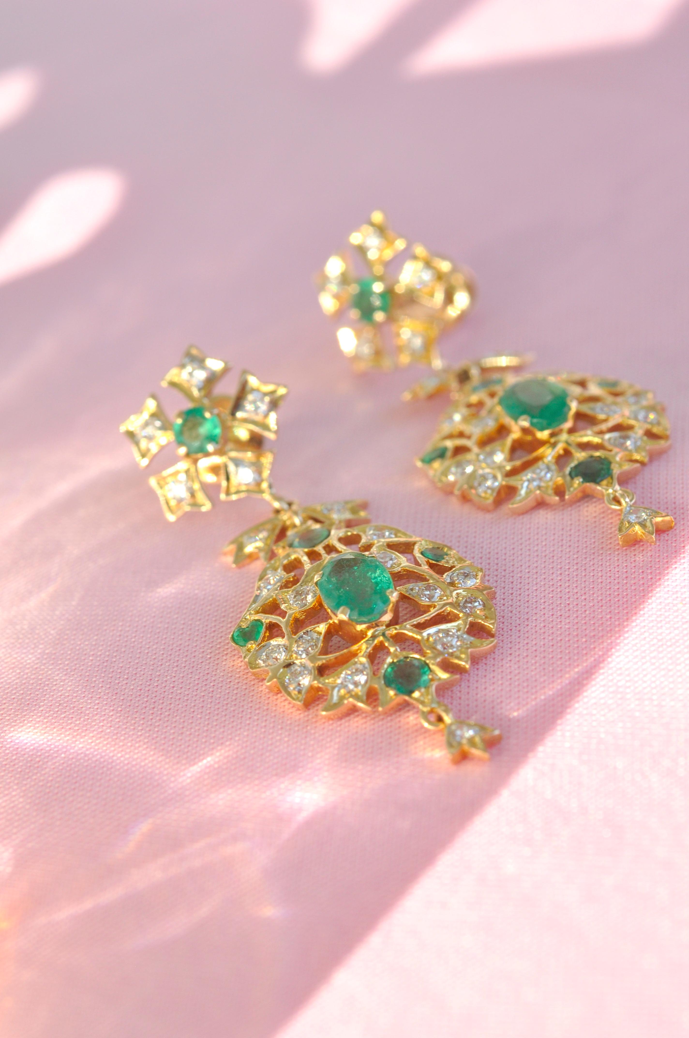18 Karat Yellow Gold Emerald Diamond Dangle Earrings 6