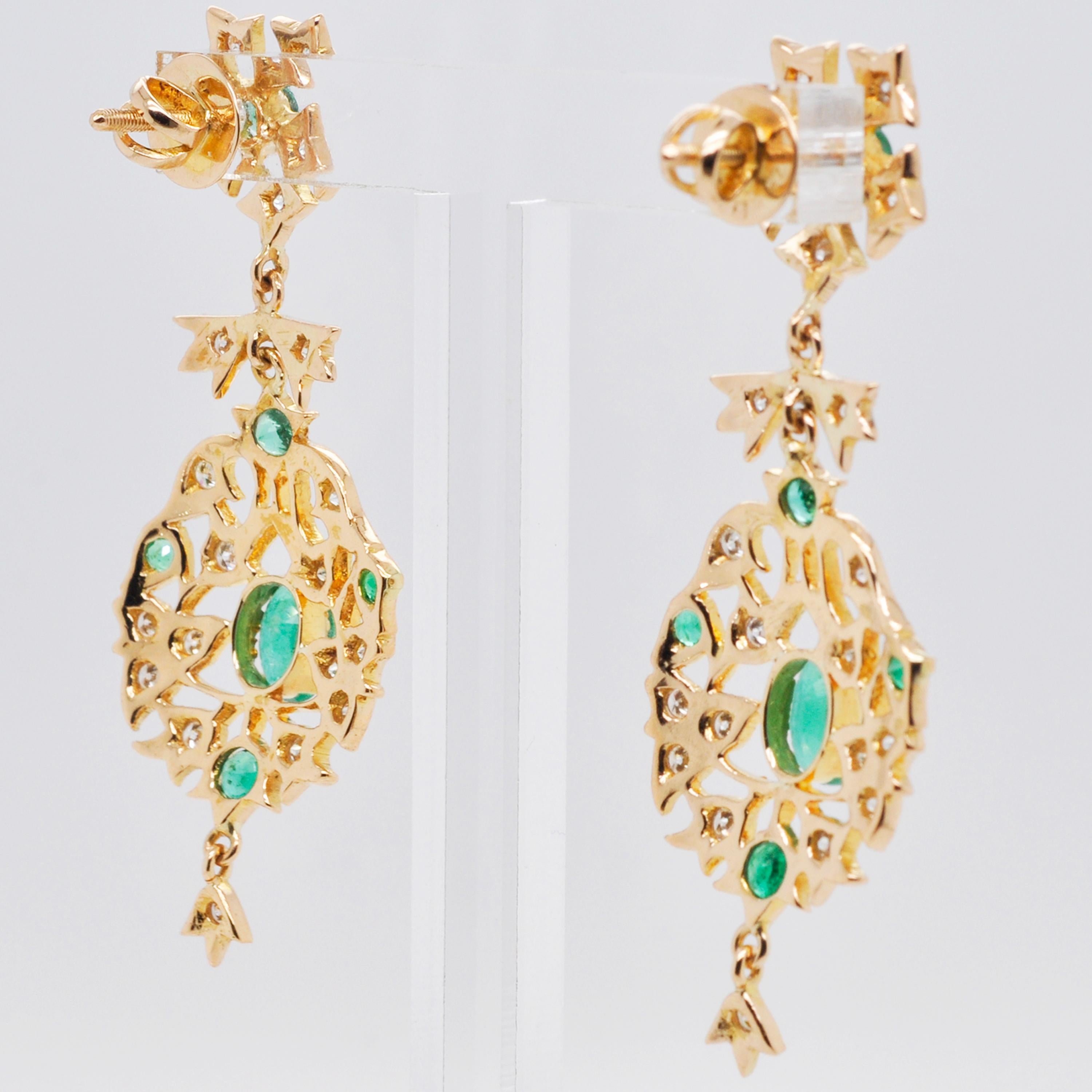 18 Karat Yellow Gold Emerald Diamond Dangle Earrings 7