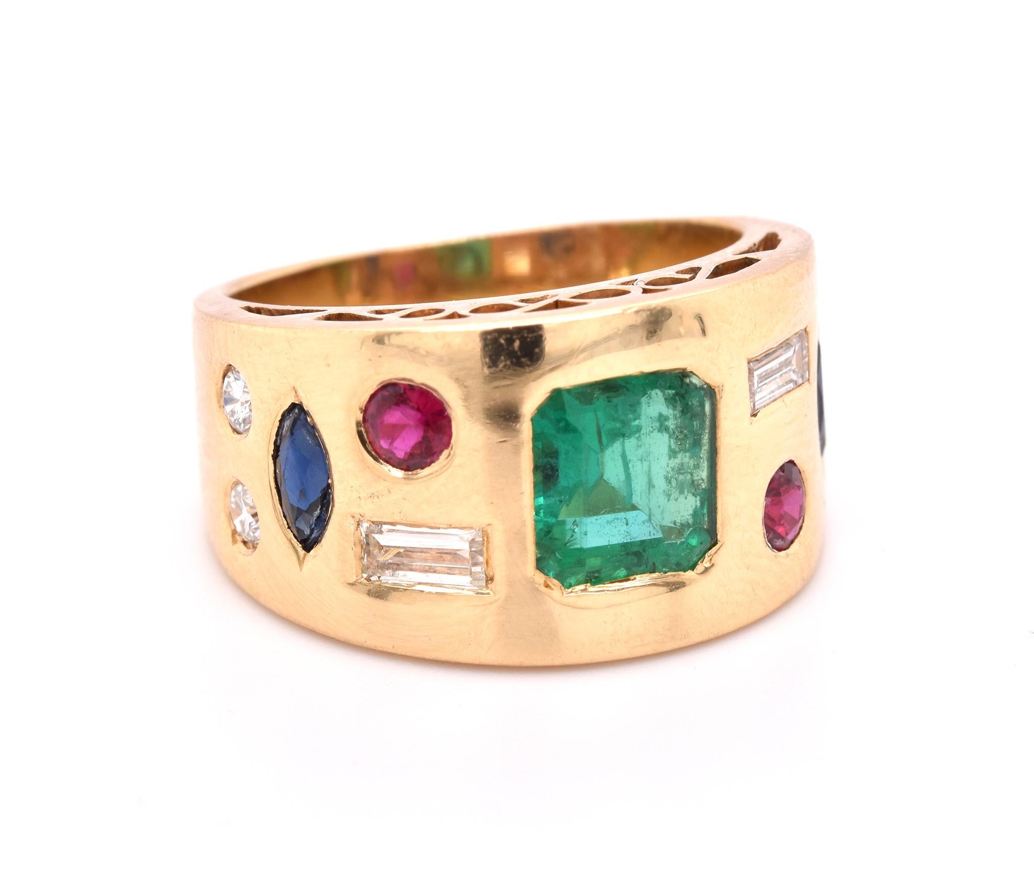 Designer: custom
Material: 18K yellow gold
Emerald: 1 radiant cut = .95ct
Diamond: 4 round brilliant cut, 2 baguette cut = .25cttw
Color: G
Clarity: VS
Ring Size: 4.5 (please allow up to 2 additional business days for sizing requests)
Dimensions: