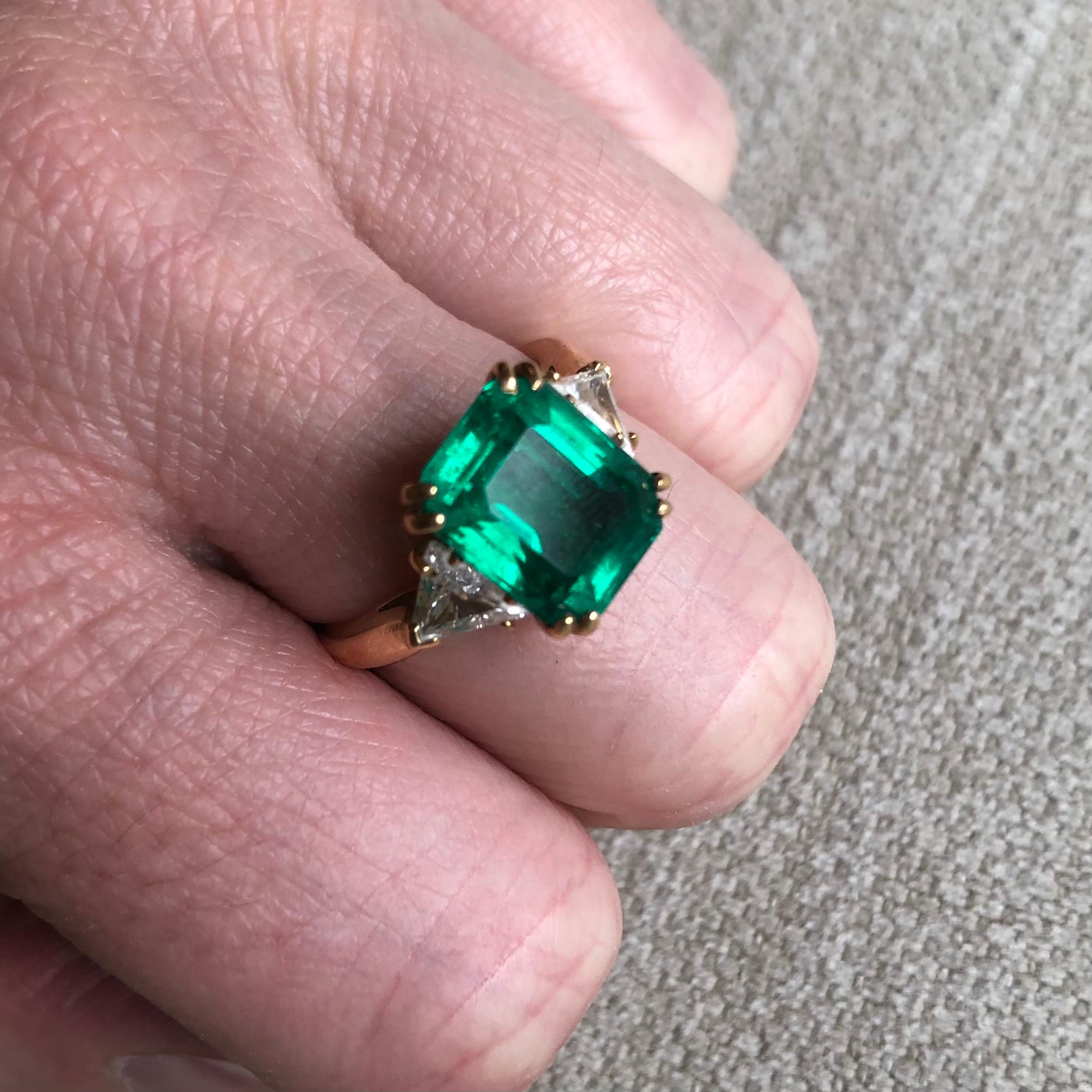 18 Karat Yellow Gold Emerald Diamond Three Stone Ring by Boucheron 1