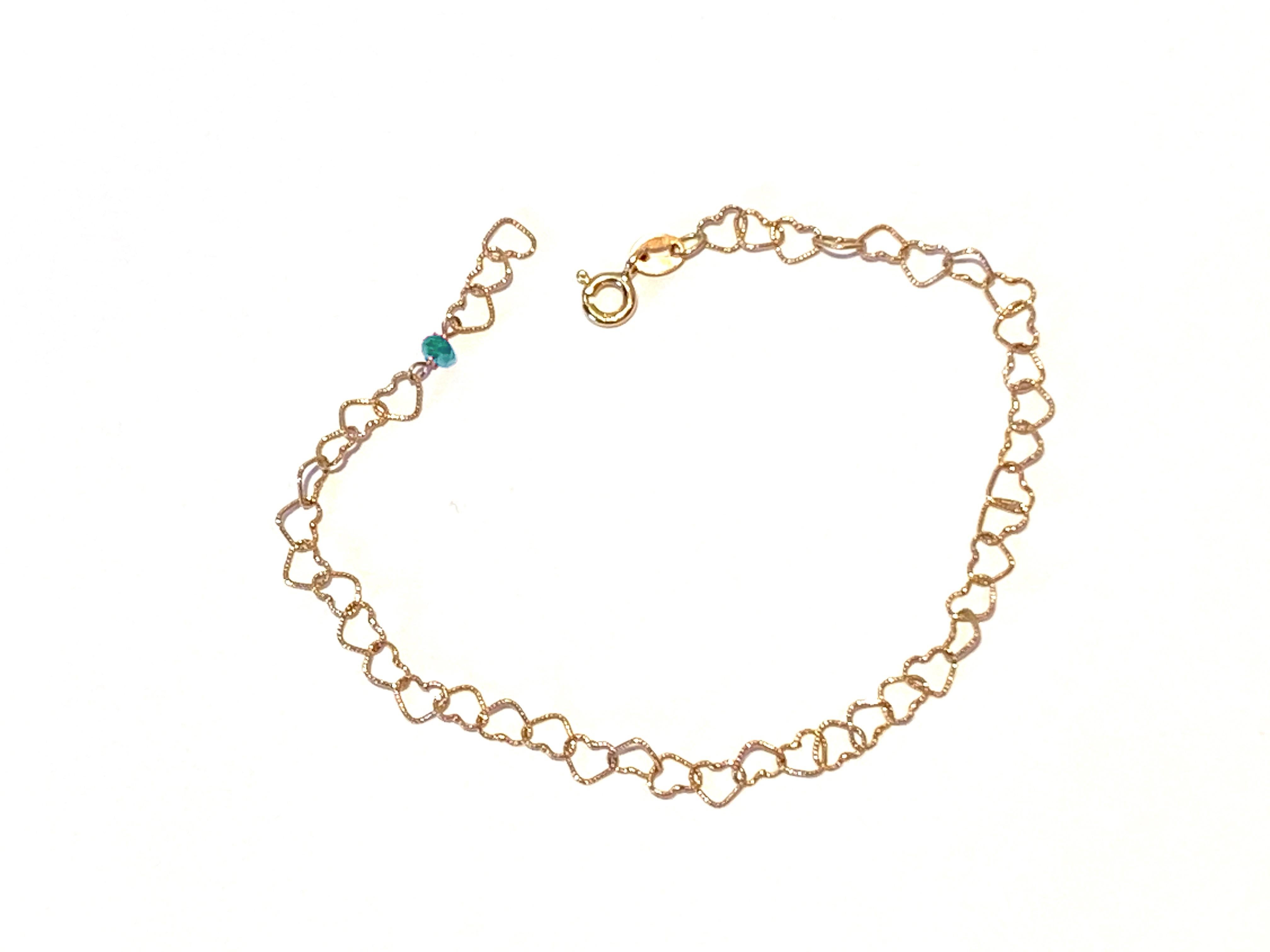 18 Karat Yellow Gold Emerald Slightly Hammered 