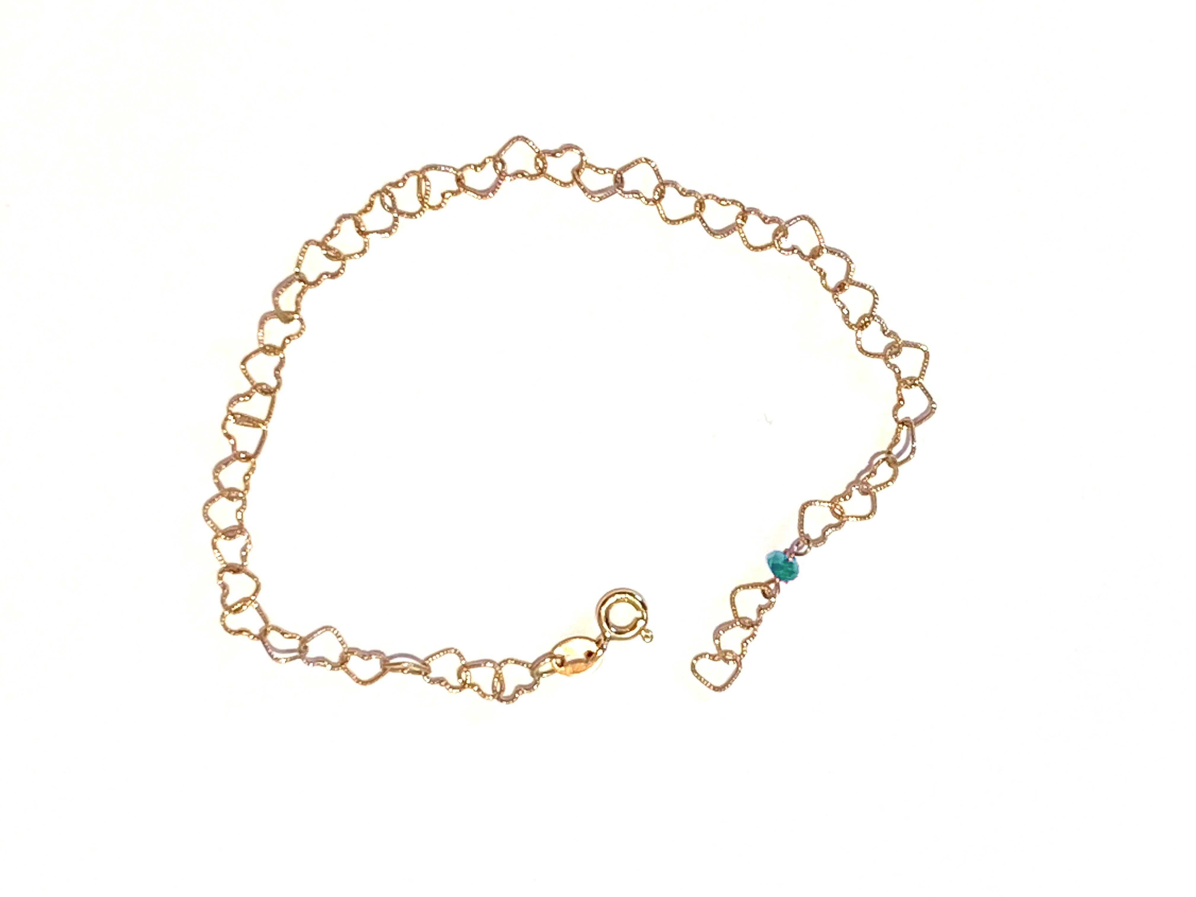 18 Karat Yellow Gold Emerald Slightly Hammered 