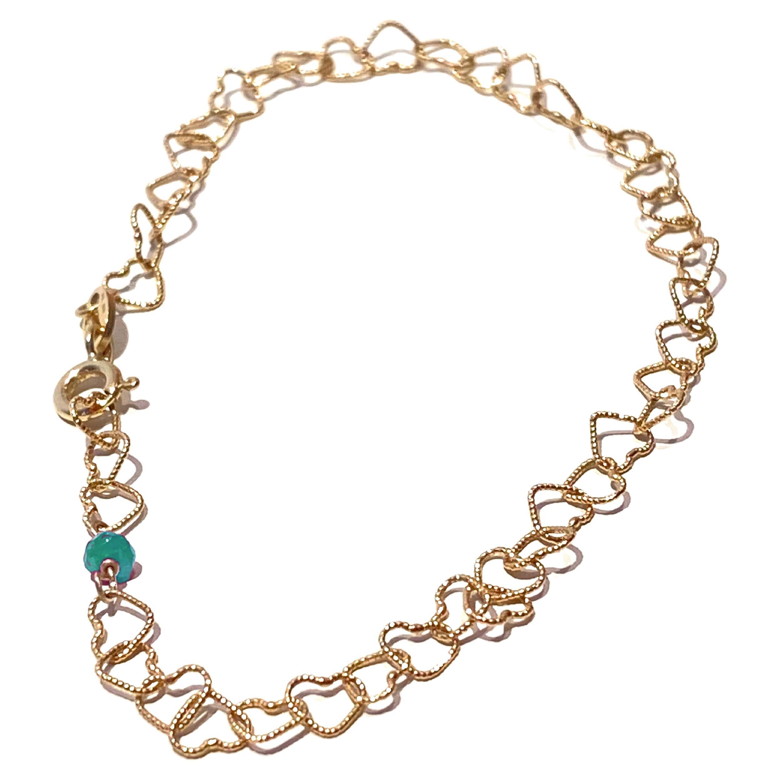 Dainty 18 Karat Gold 0.35 Karats Emerald Little Hearts Chain Link Bracelet