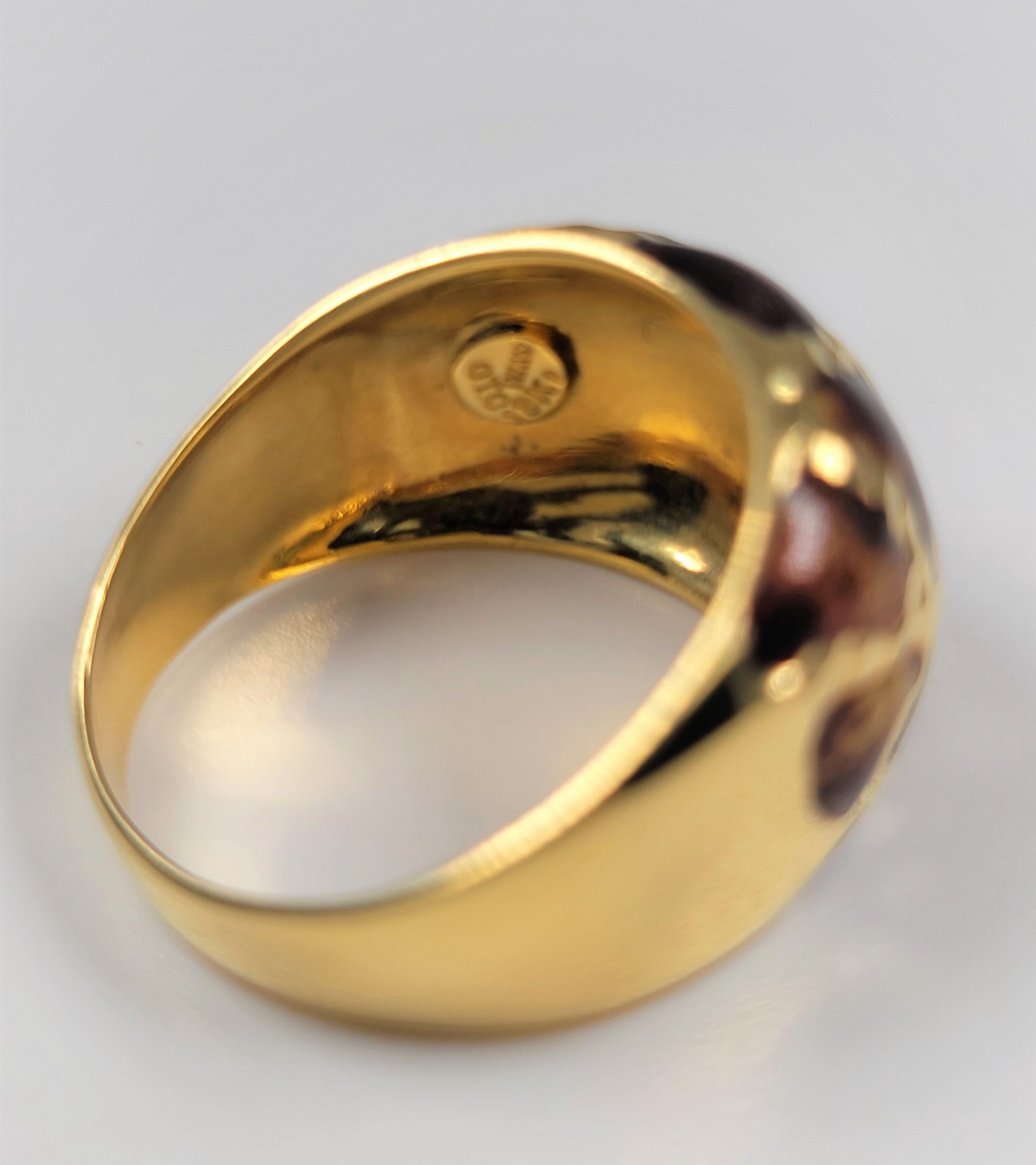 Women's or Men's 18 Karat Yellow Gold Enamel Ring For Sale