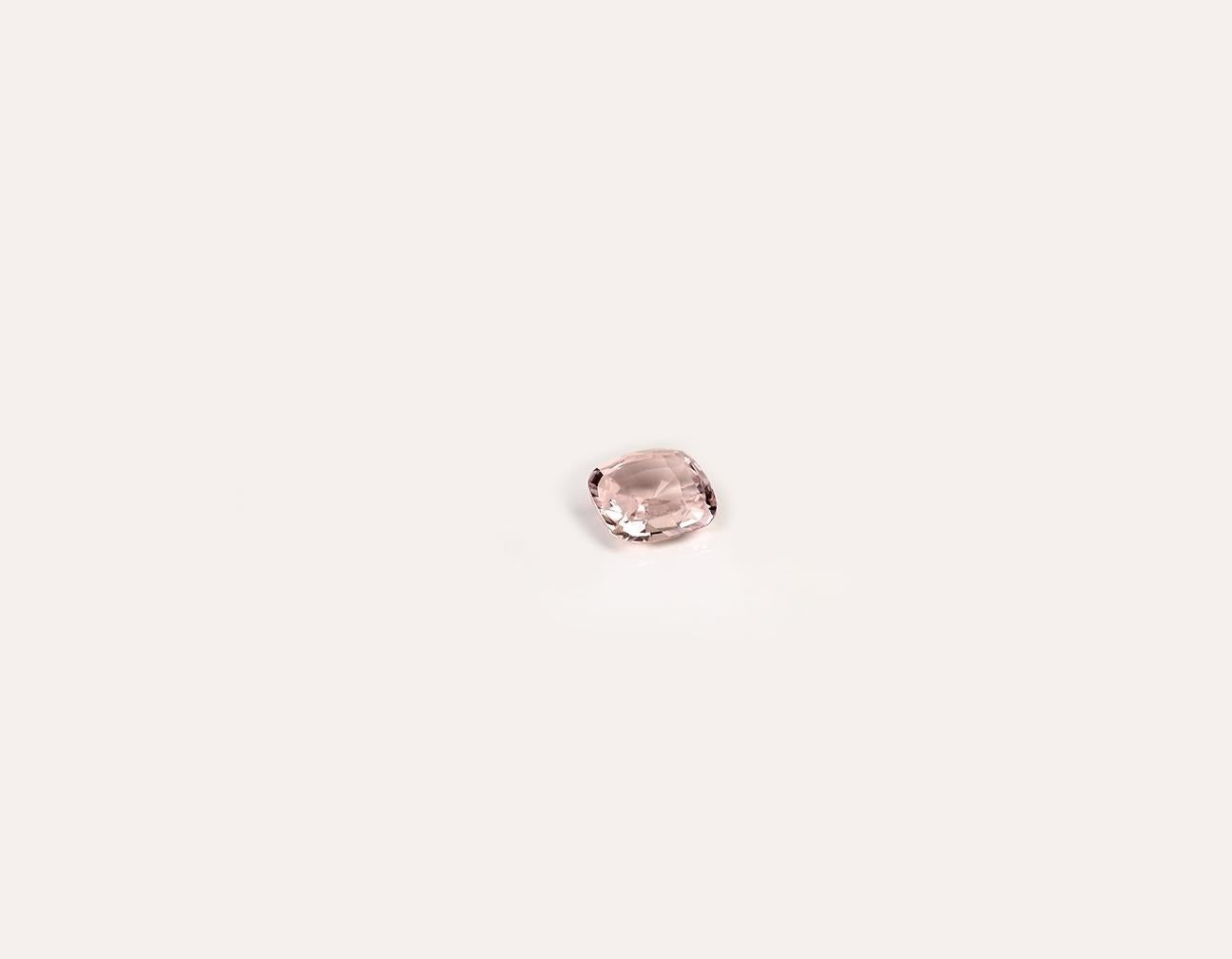 Contemporary Eighteen Karat Yellow Gold Engagement Ring with Pink Padparadscha Sapphire For Sale