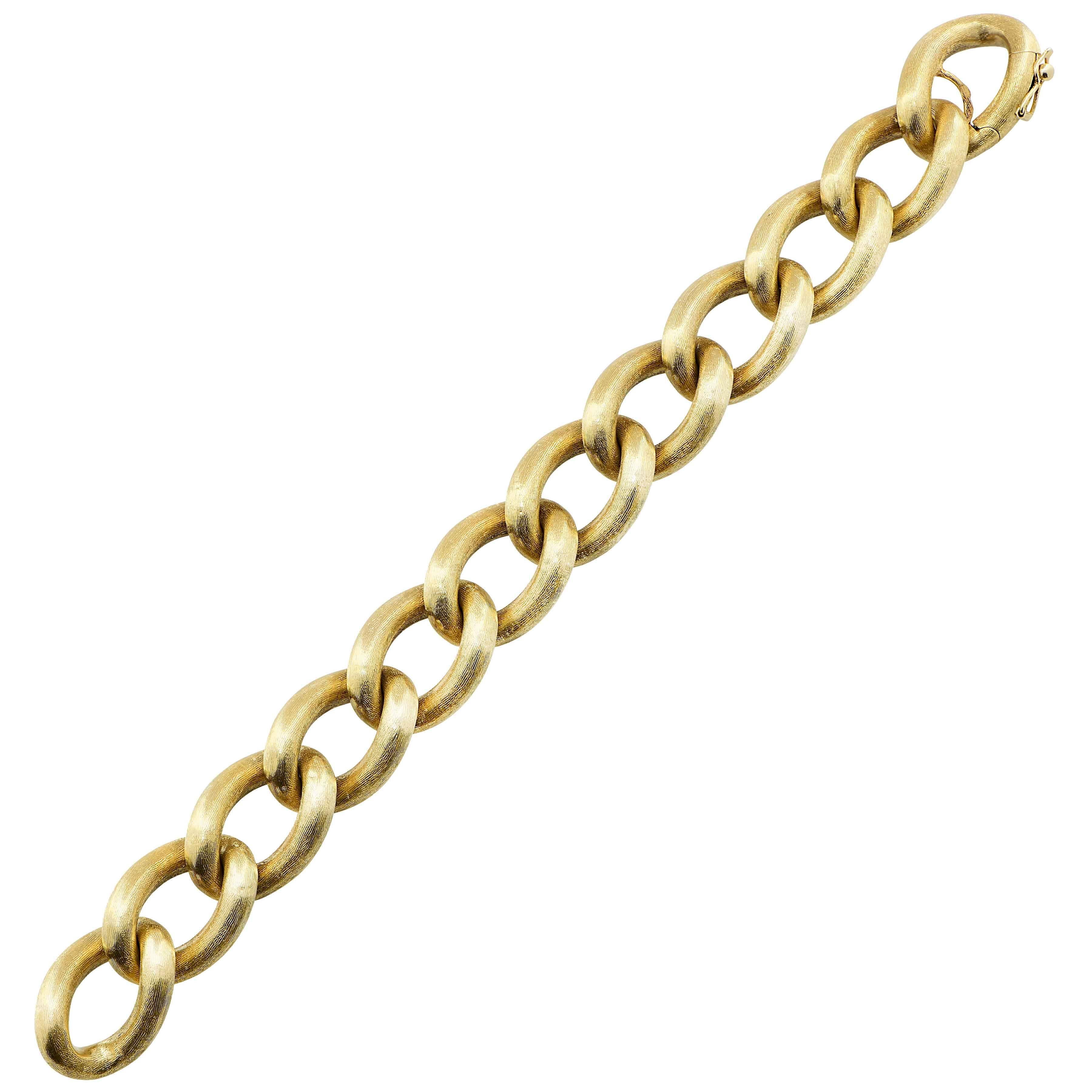 Modern 18 Karat Yellow Gold Etched Link Bracelet