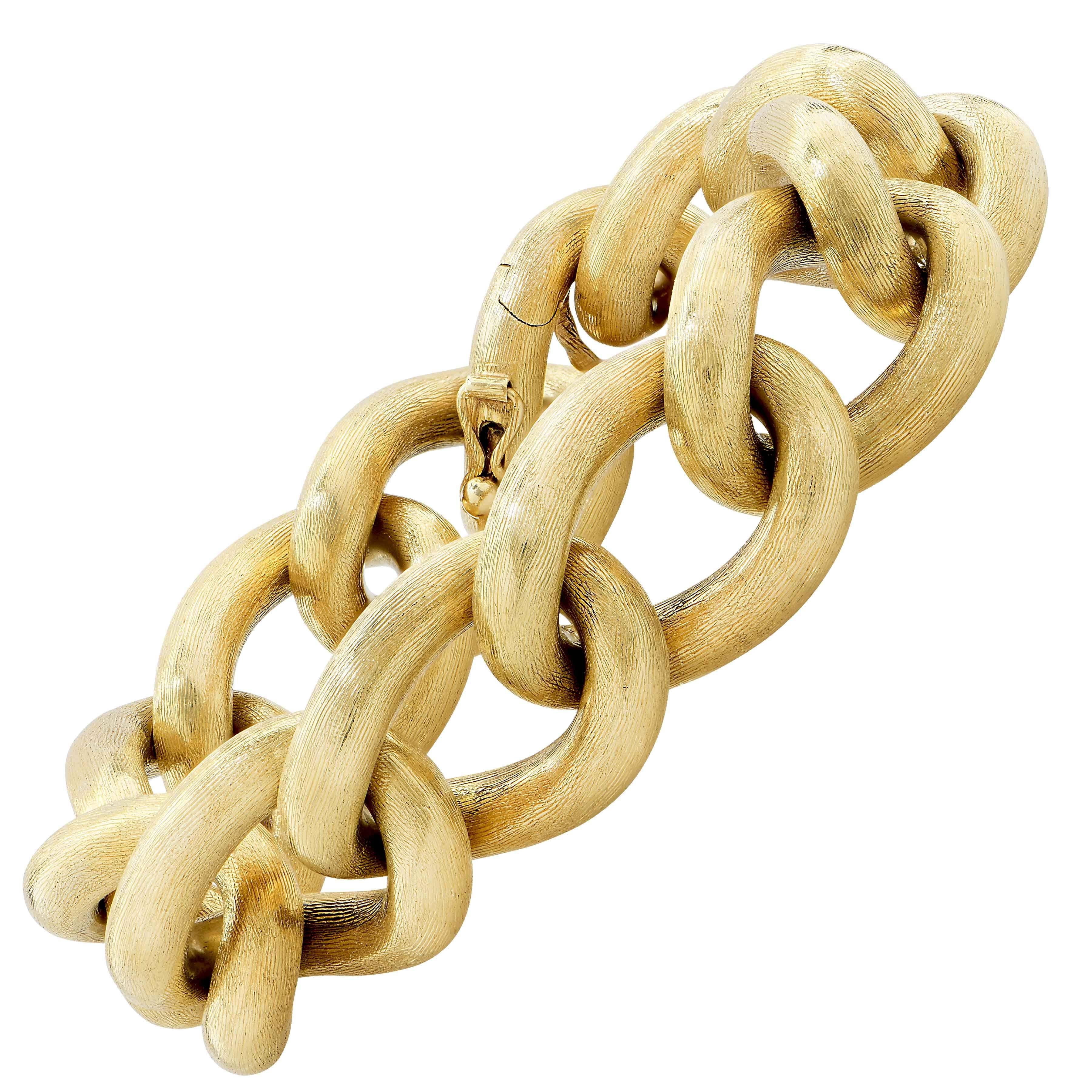 18 Karat Yellow Gold Etched Link Bracelet