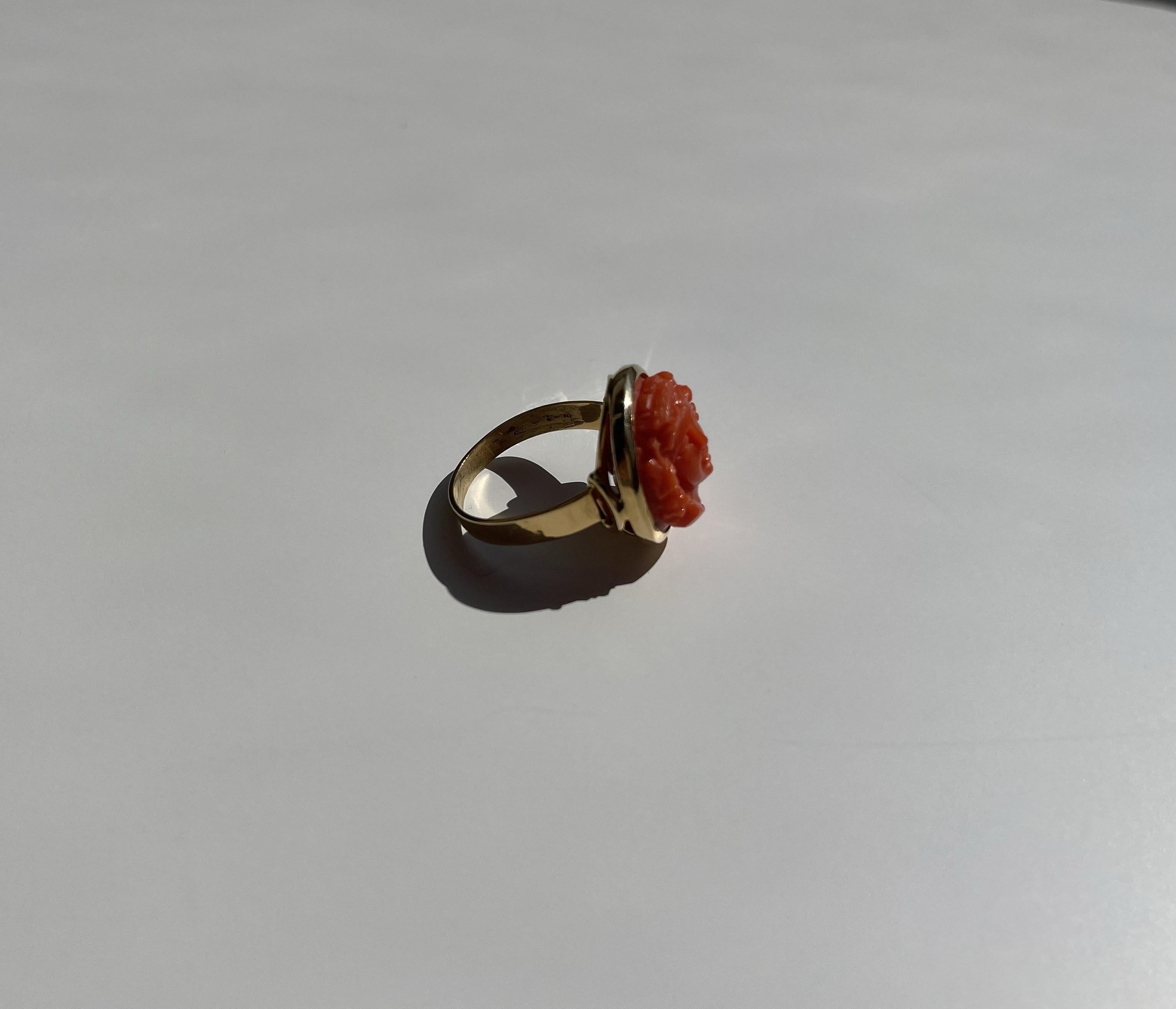 18 Karat Yellow Gold Face Mediterranean Red Coral Antique Cameo Ring For Sale 3
