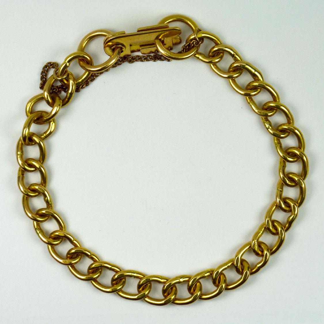 Women's or Men's 18 Karat Yellow Gold Faceted Curb Link Bracelet For Sale