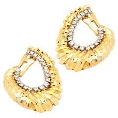 18 Karat Yellow Gold Faceted Ornate Diamond Oval Earrings
