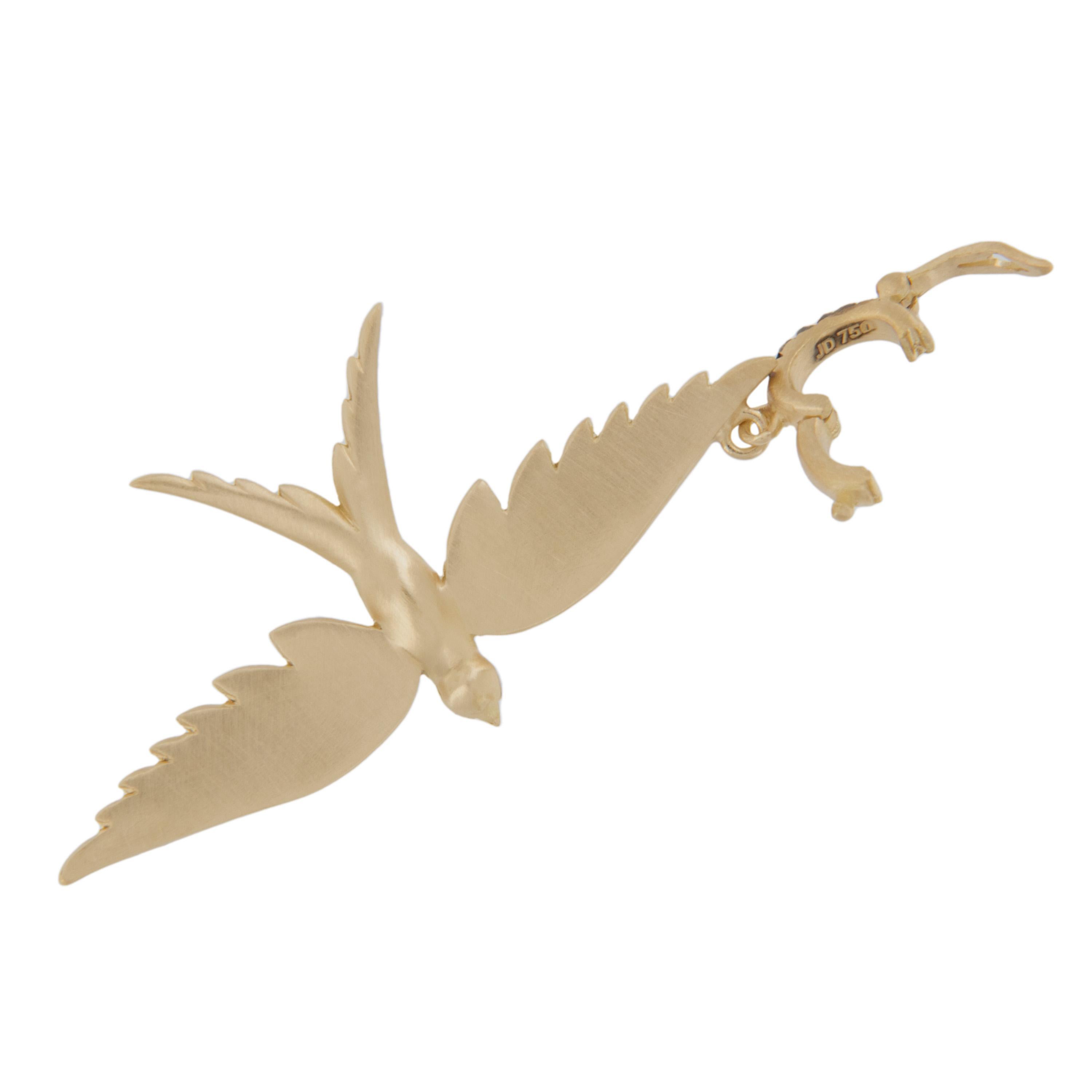 Contemporary 18 Karat Yellow Gold Fancy Brown Diamond Swallowtail Bird Pendant Charm For Sale