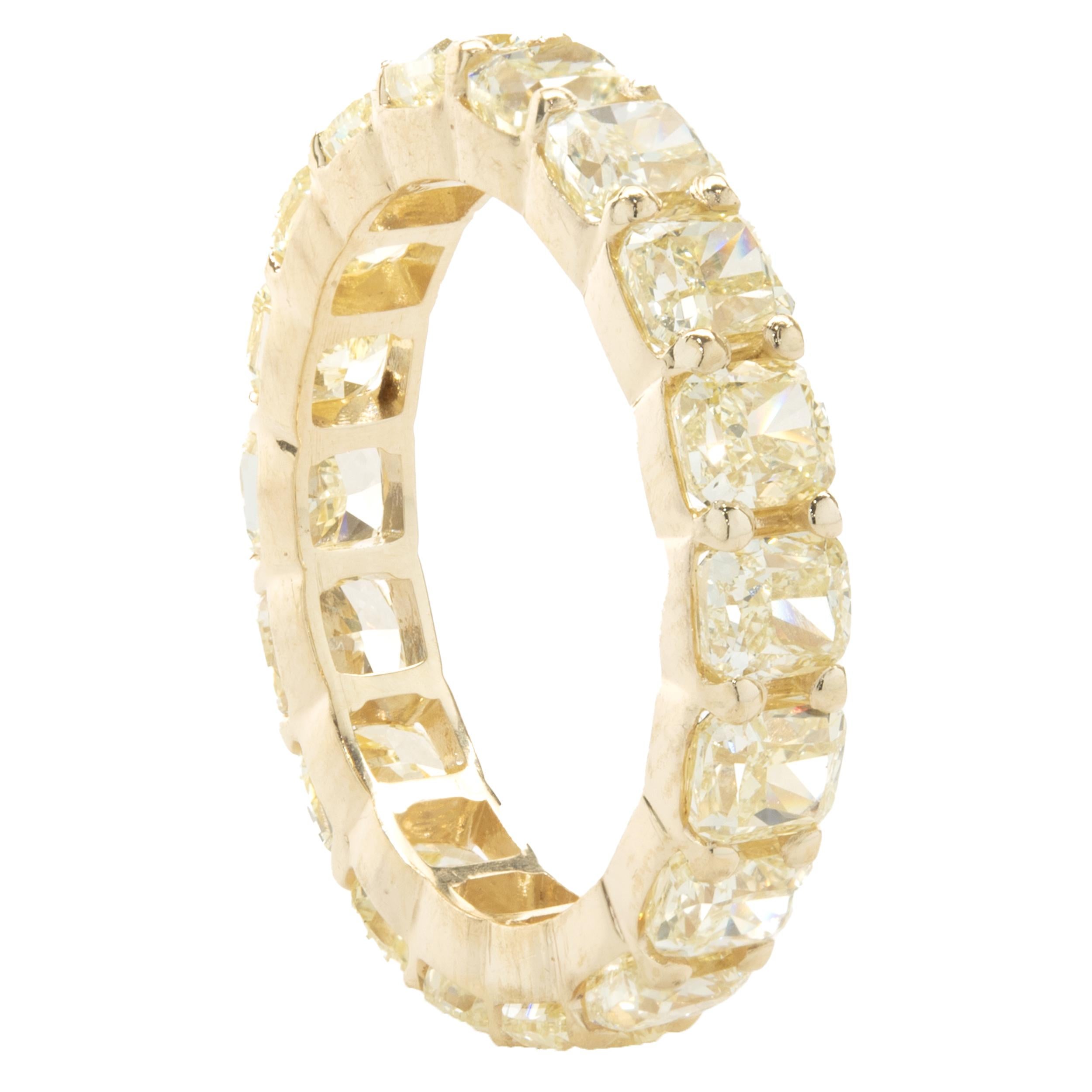 18 Karat Yellow Gold Fancy Yellow Cushion Cut Diamond Eternity Band In Excellent Condition In Scottsdale, AZ