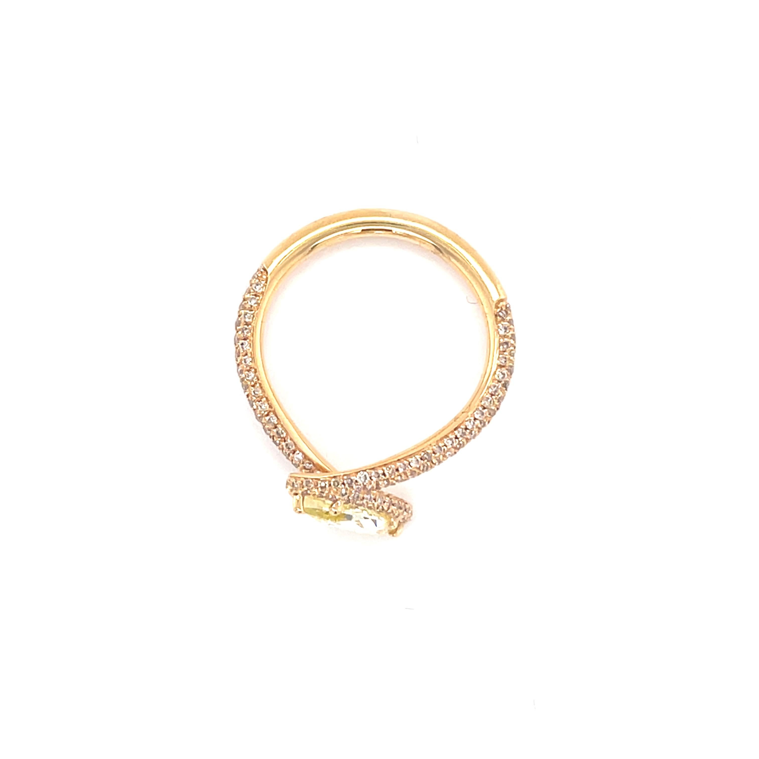 18 Karat Yellow Gold Fancy Yellow Diamond Cocktail Ring In New Condition For Sale In Monte-Carlo, MC