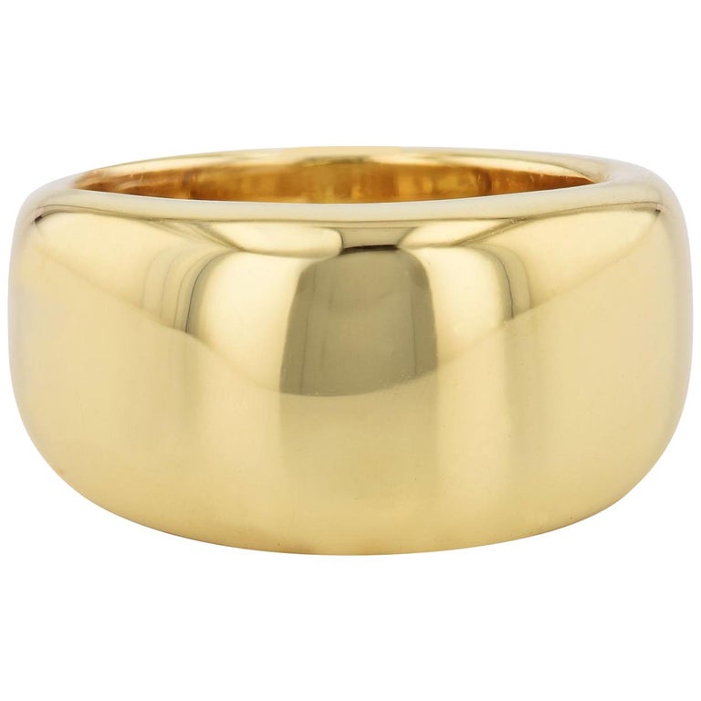 H&H 18 Karat Yellow Gold Designer Band Ring For Sale at 1stDibs