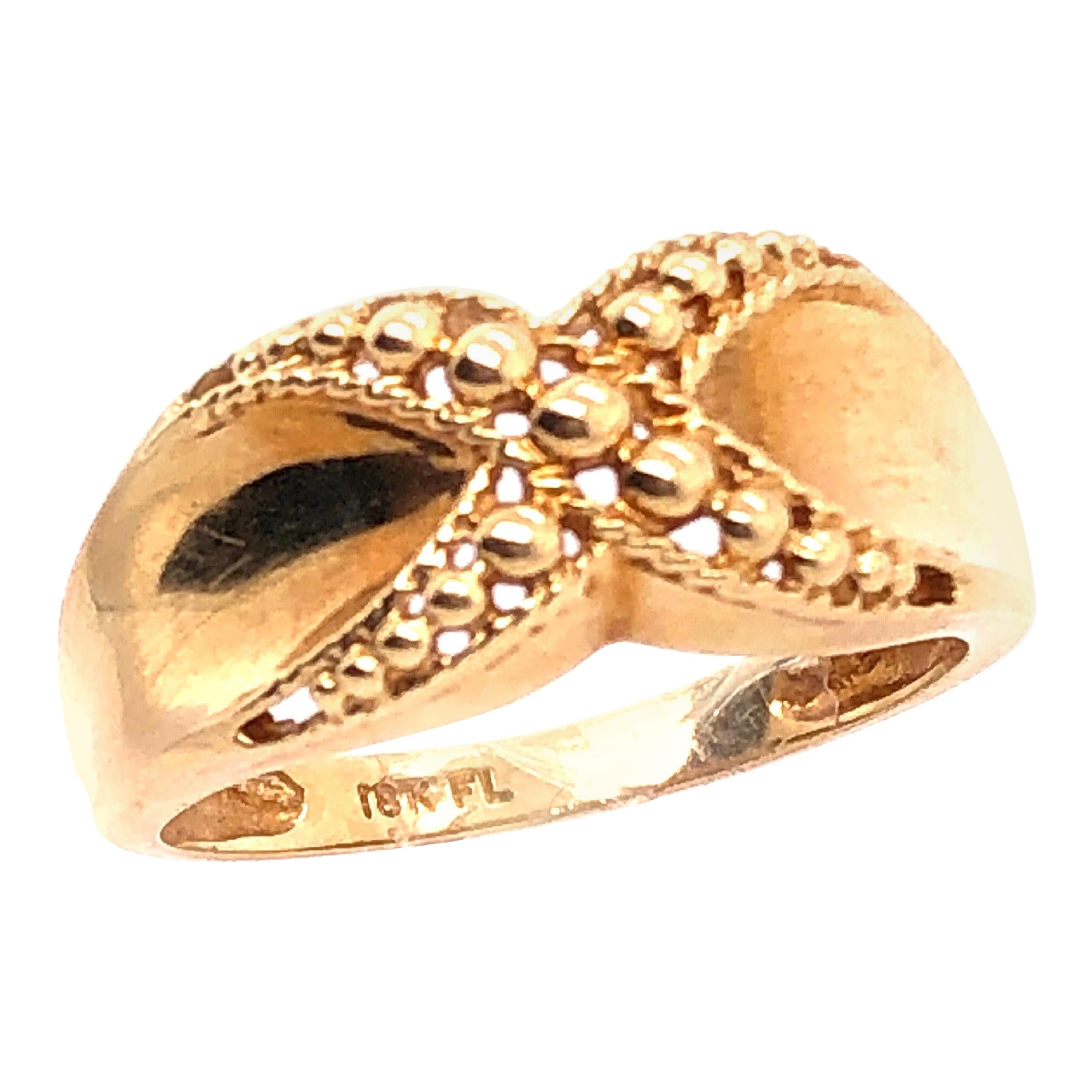 18 Karat Yellow Gold Fashion Ring X Design For Sale