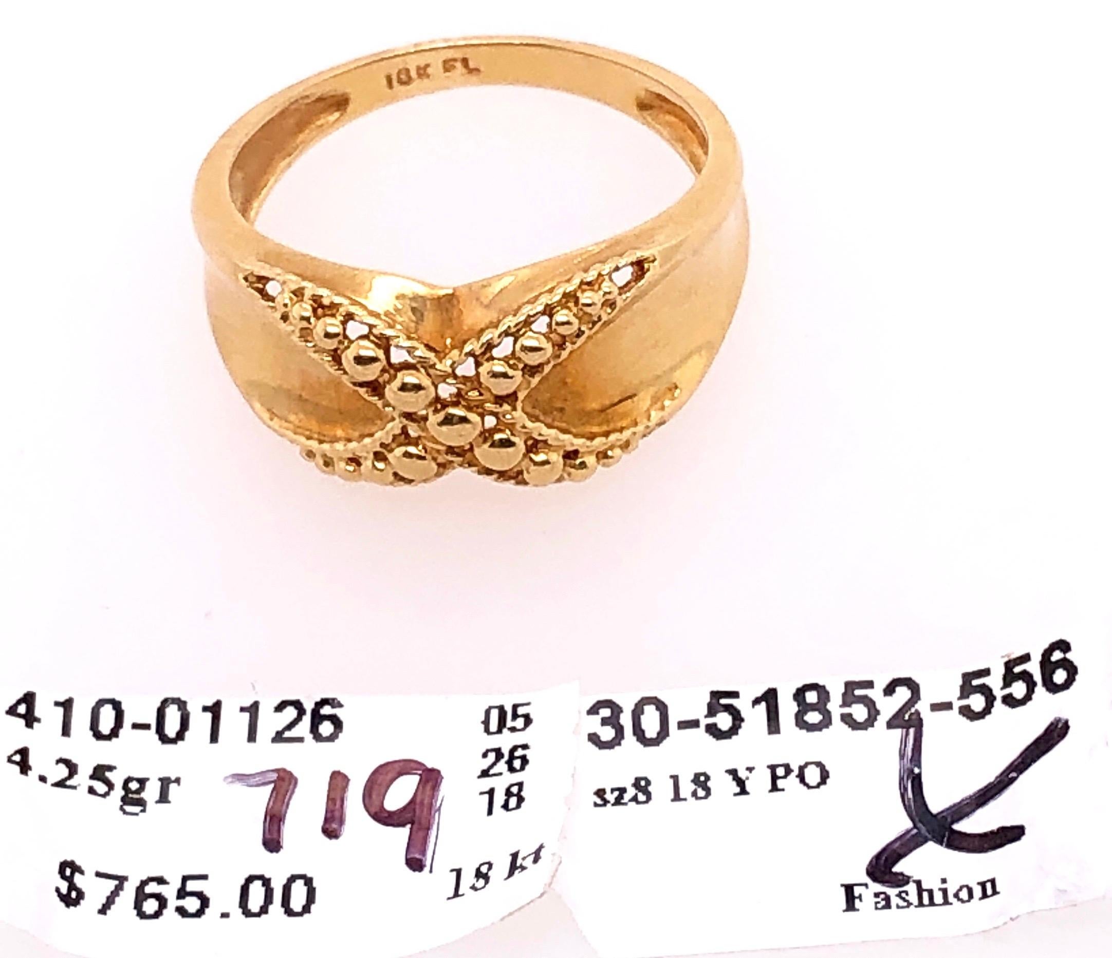 18 Karat Yellow Gold Fashion Ring X Design For Sale 1