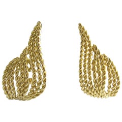 18 Karat Yellow Gold Feather Earrings