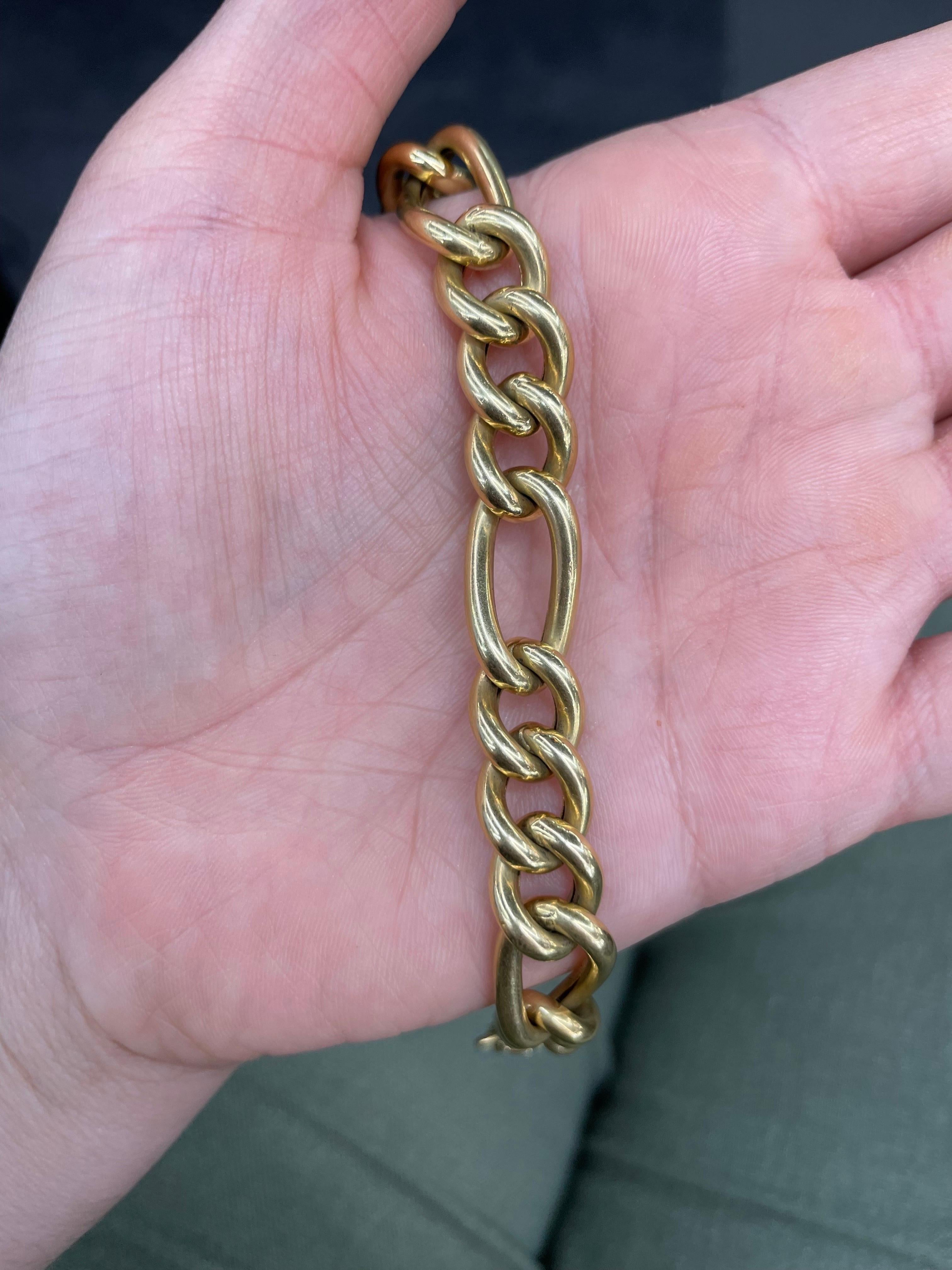 18 Karat Yellow Gold Figaro Link Bracelet 27.1 Grams For Sale 4