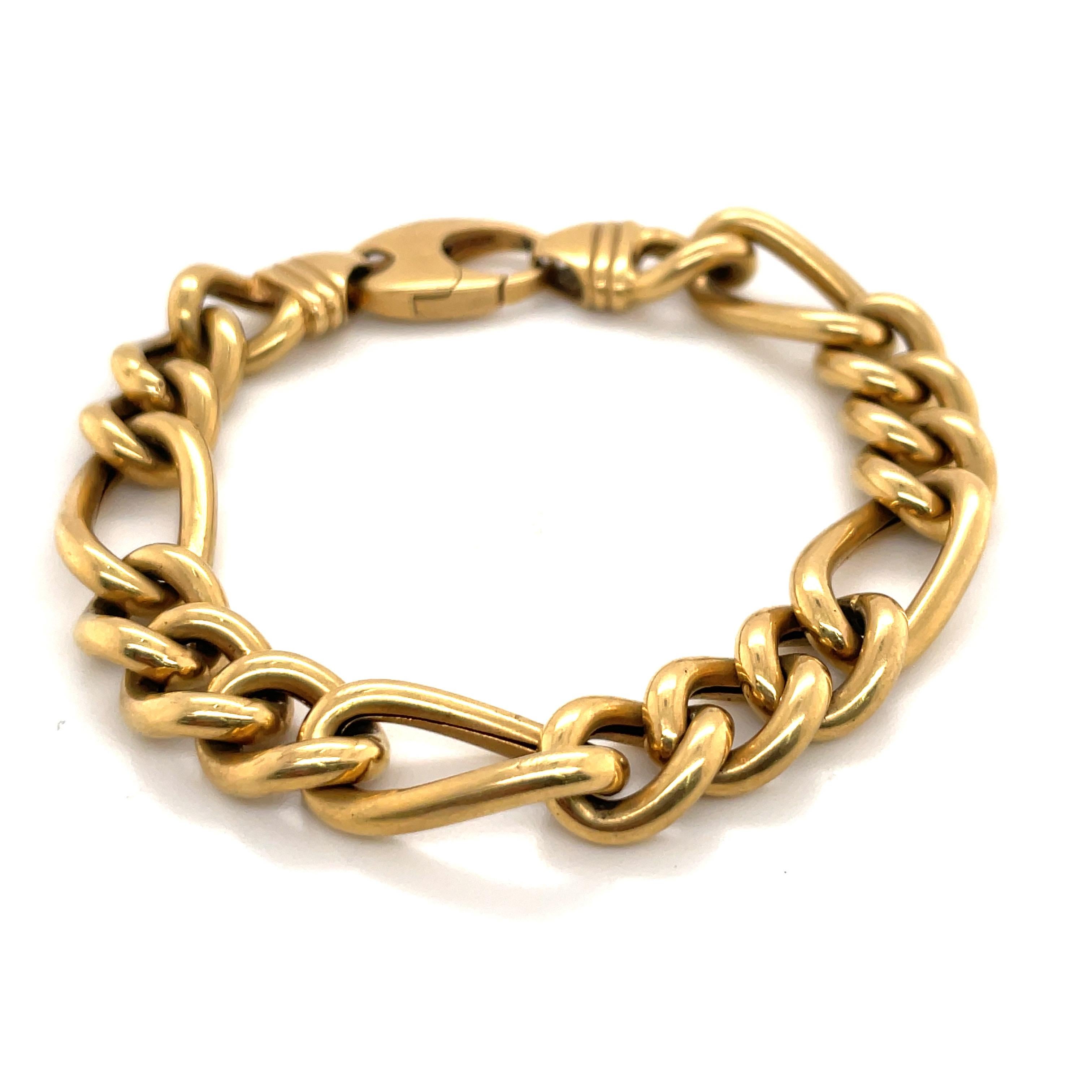 18 Karat Yellow Gold Figaro Link Bracelet 27.1 Grams In Excellent Condition For Sale In New York, NY