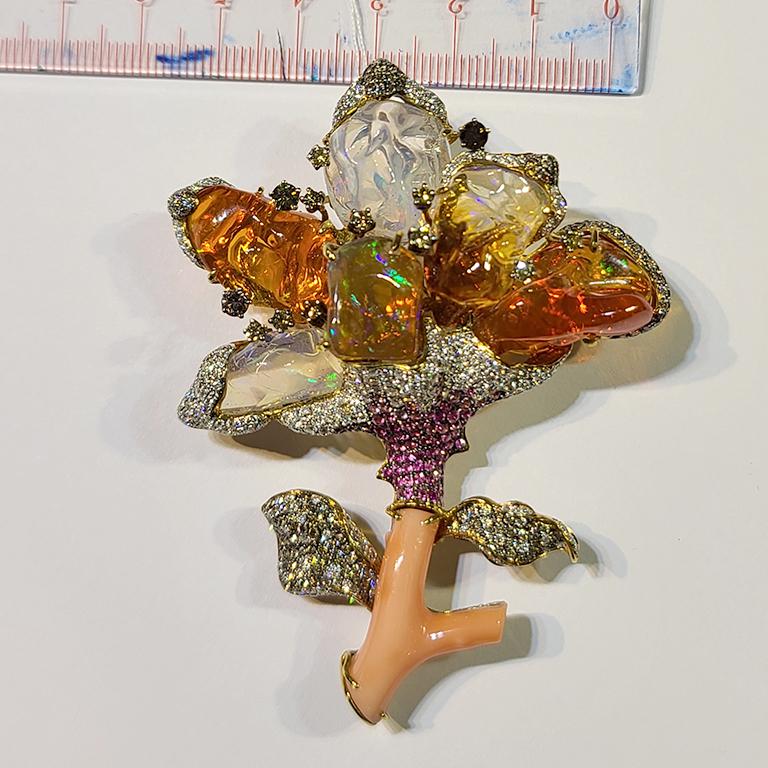 Mixed Cut 18 Karat Yellow Gold Fire Opal Coral Pink Sapp Diamond Brooch For Sale