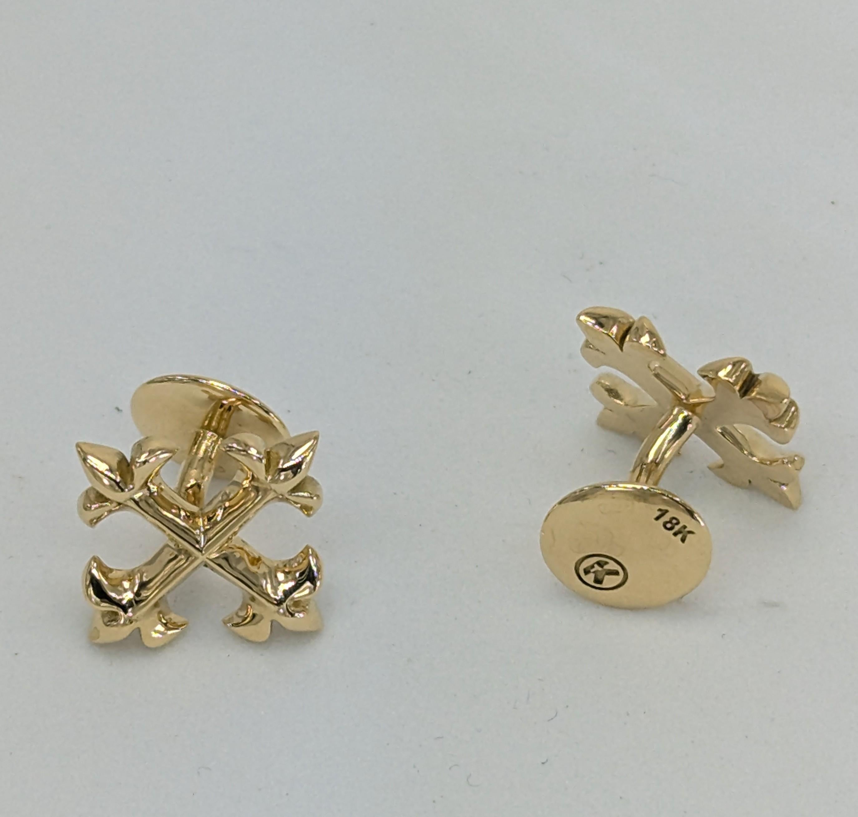 18 Karat Yellow Gold Fleur de Lis Cuff Links, Tiffany designer ,Thomas Kurilla created this  Fleur de Lis Cross  from a stain glass window. The royal stylized lily made of 3 petals  is known from the former Royals of Arms of France. In scripture the