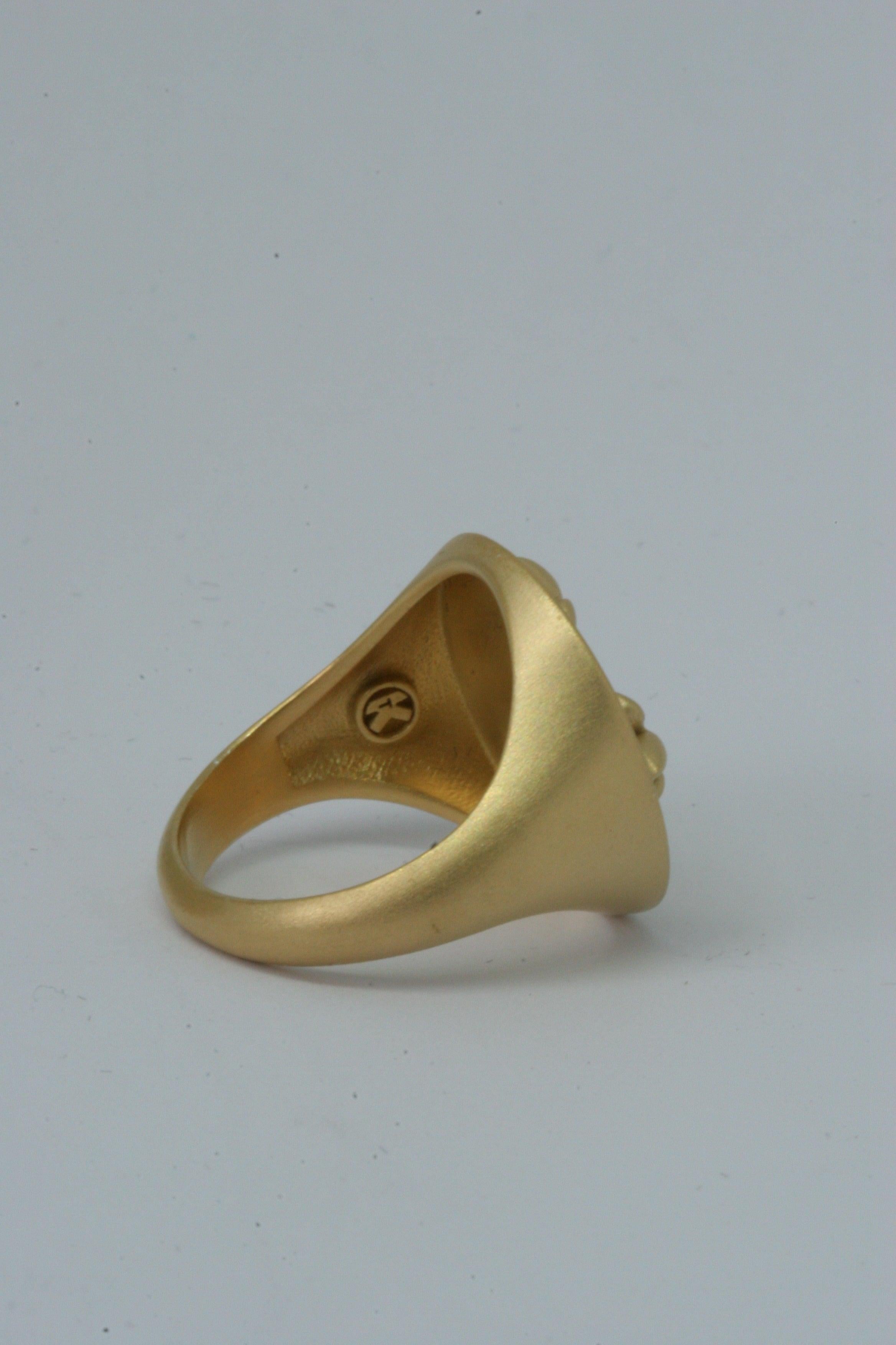 For Sale:  18 Karat Yellow Gold  Fleur de Lis Signet Ring 7
