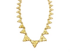 18 Karat Yellow Gold Flower Link Necklace